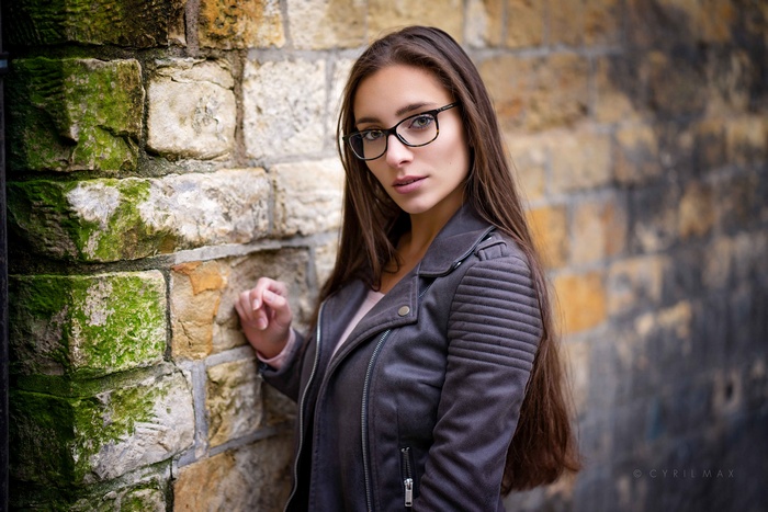 Face Bricks Long Hair Women Portrait Brunette Depth Of Field