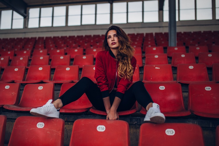 Jacket Stadium Alla Lemax Sitting Sneakers Women Brunette Hd