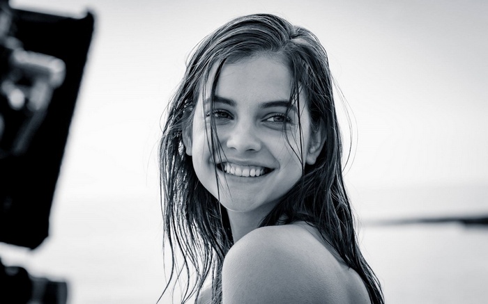 Smiling Model Monochrome Brunette Long Hair Women Barbara Palvin