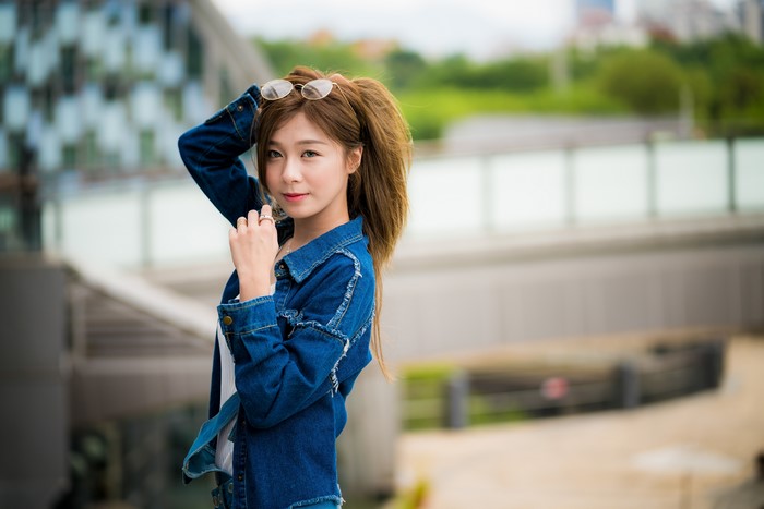 4K 5K 6K Asian Bokeh Pose Brown Haired Hands Glance HD