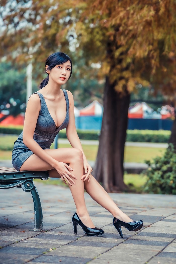 K Asian Brunette Girl Smile Dress Legs Sitting Glance