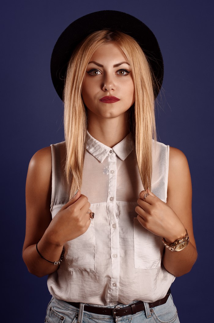 Dasha Viacheslav Krivonos Blonde Girl Pose Model Hat Blouse