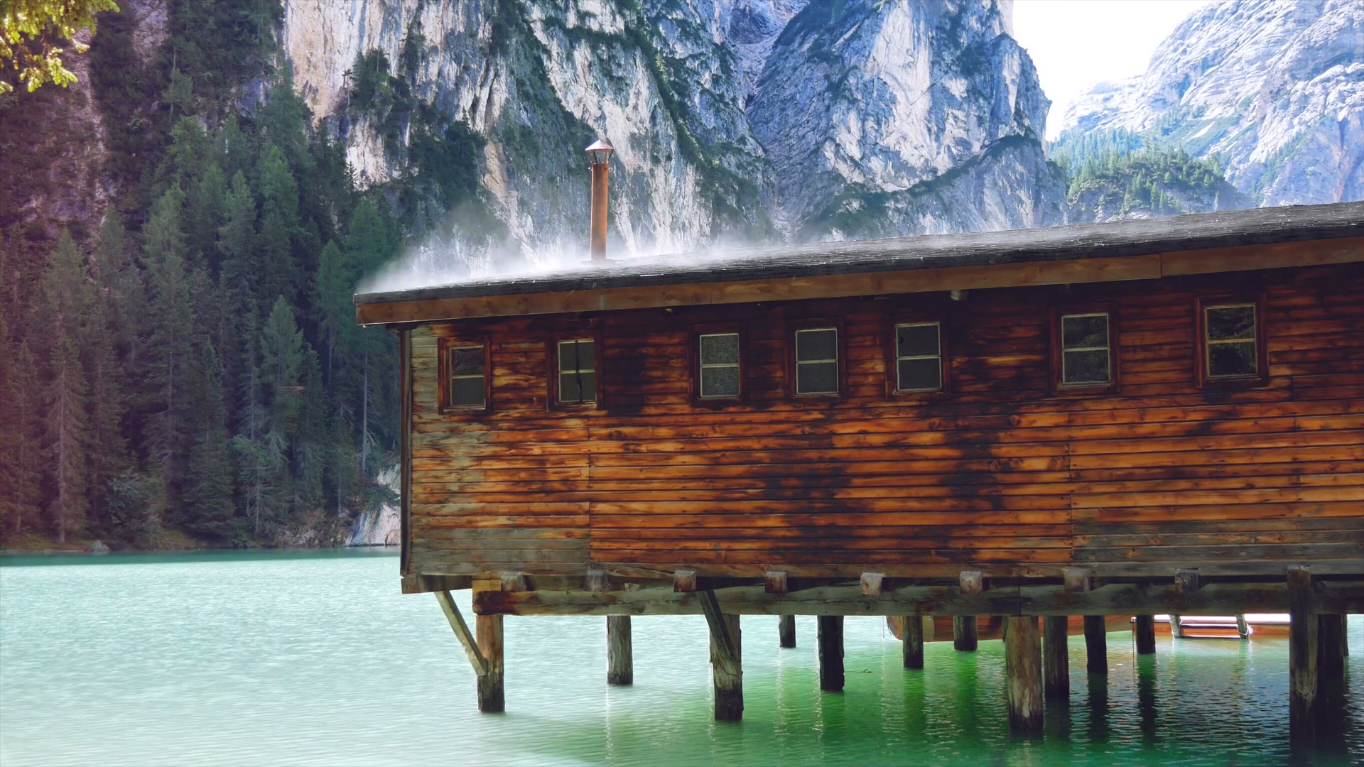 Lago di Braies HD Live Wallpaper