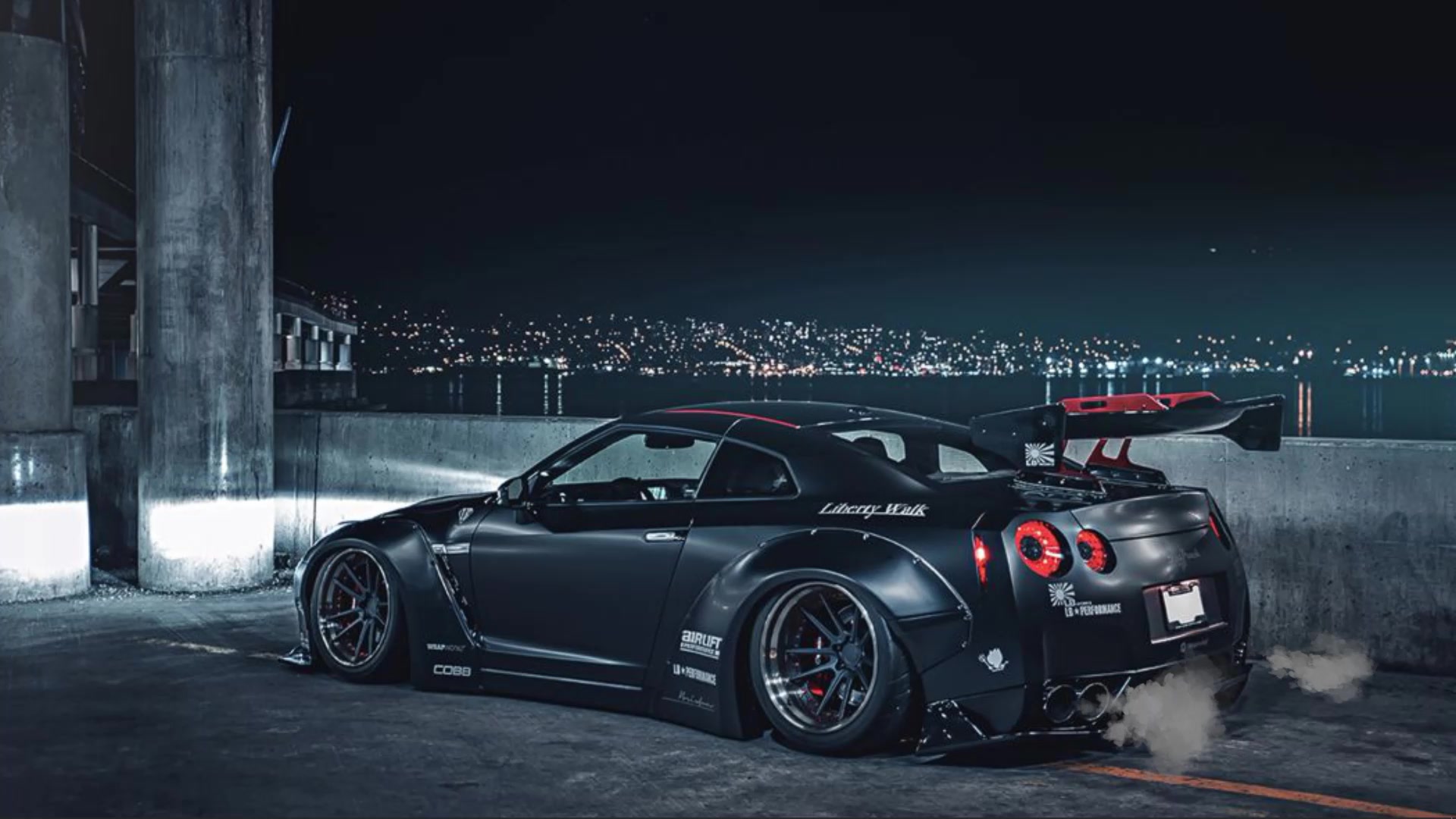 GTR R35 Live Wallpaper