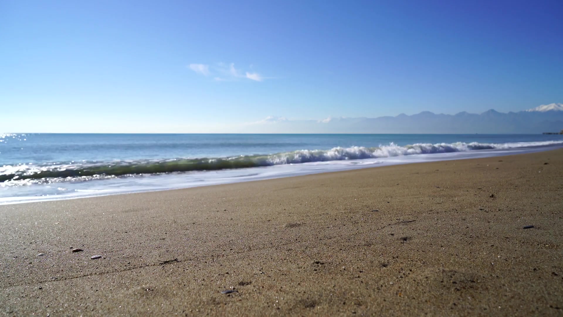 A Beautiful Beach With View Of Horizon Live Wallpaper