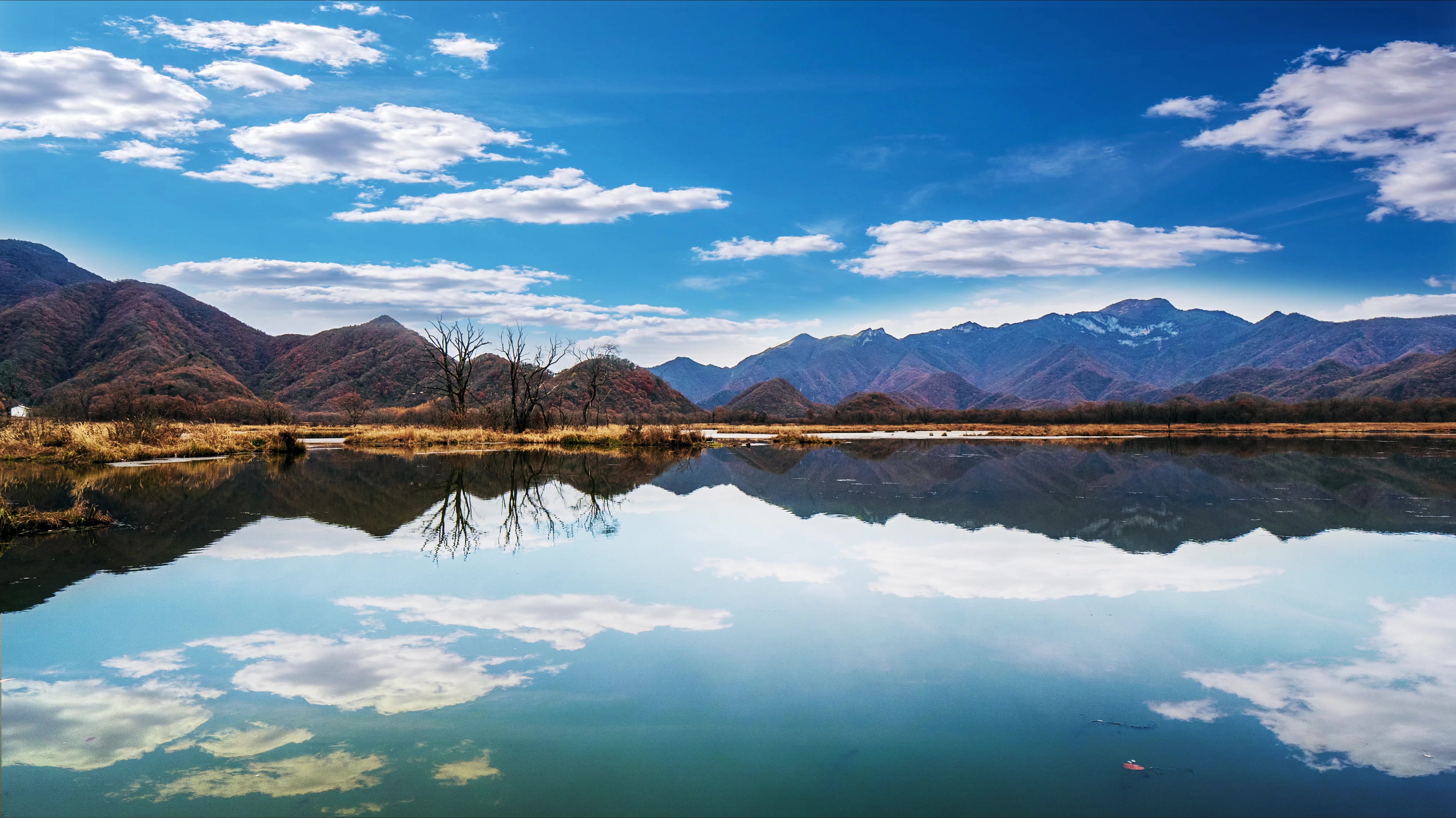 Mountains Live Wallpaper