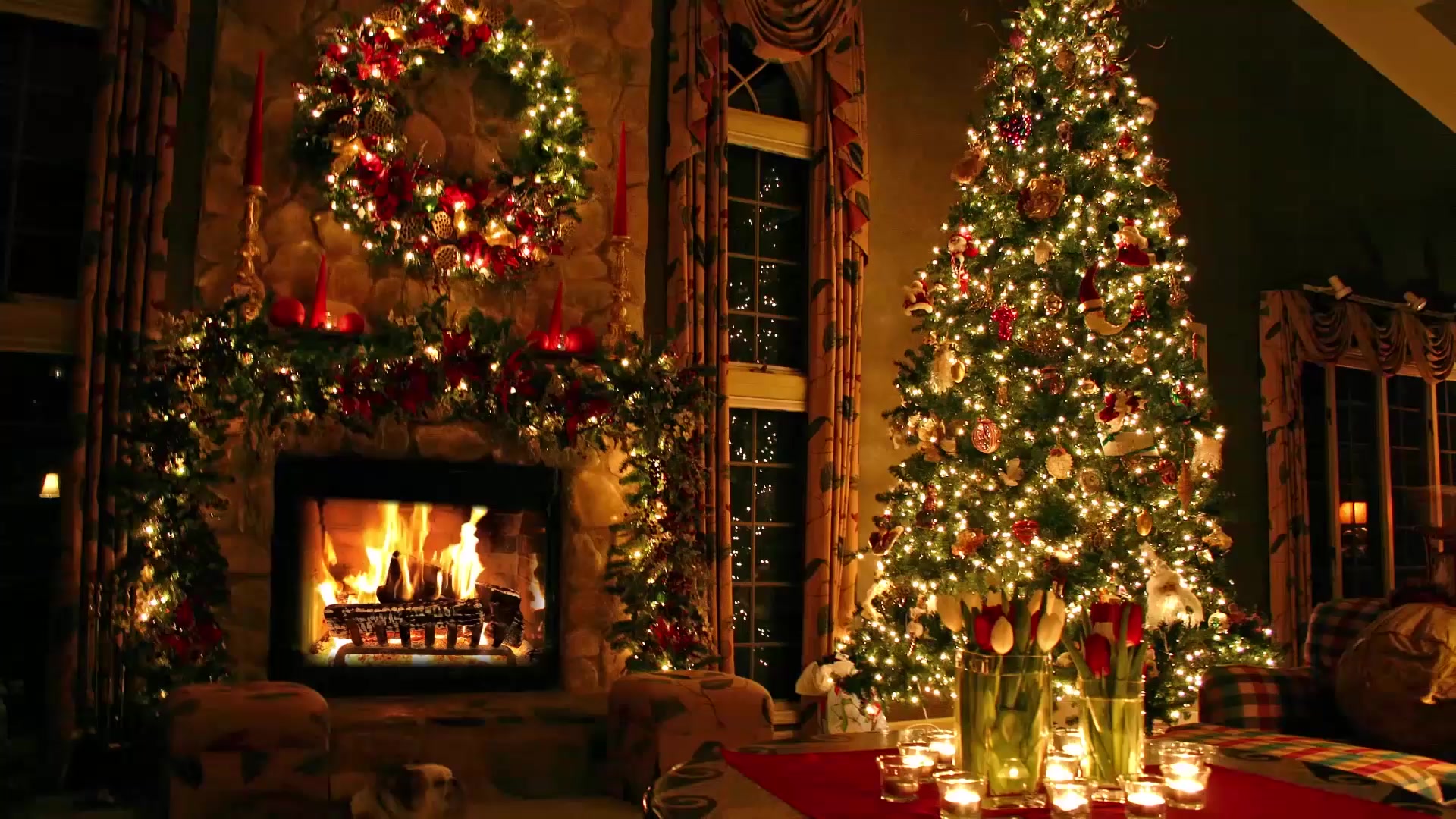 Christmas Tree and Fireplace Live Wallpaper