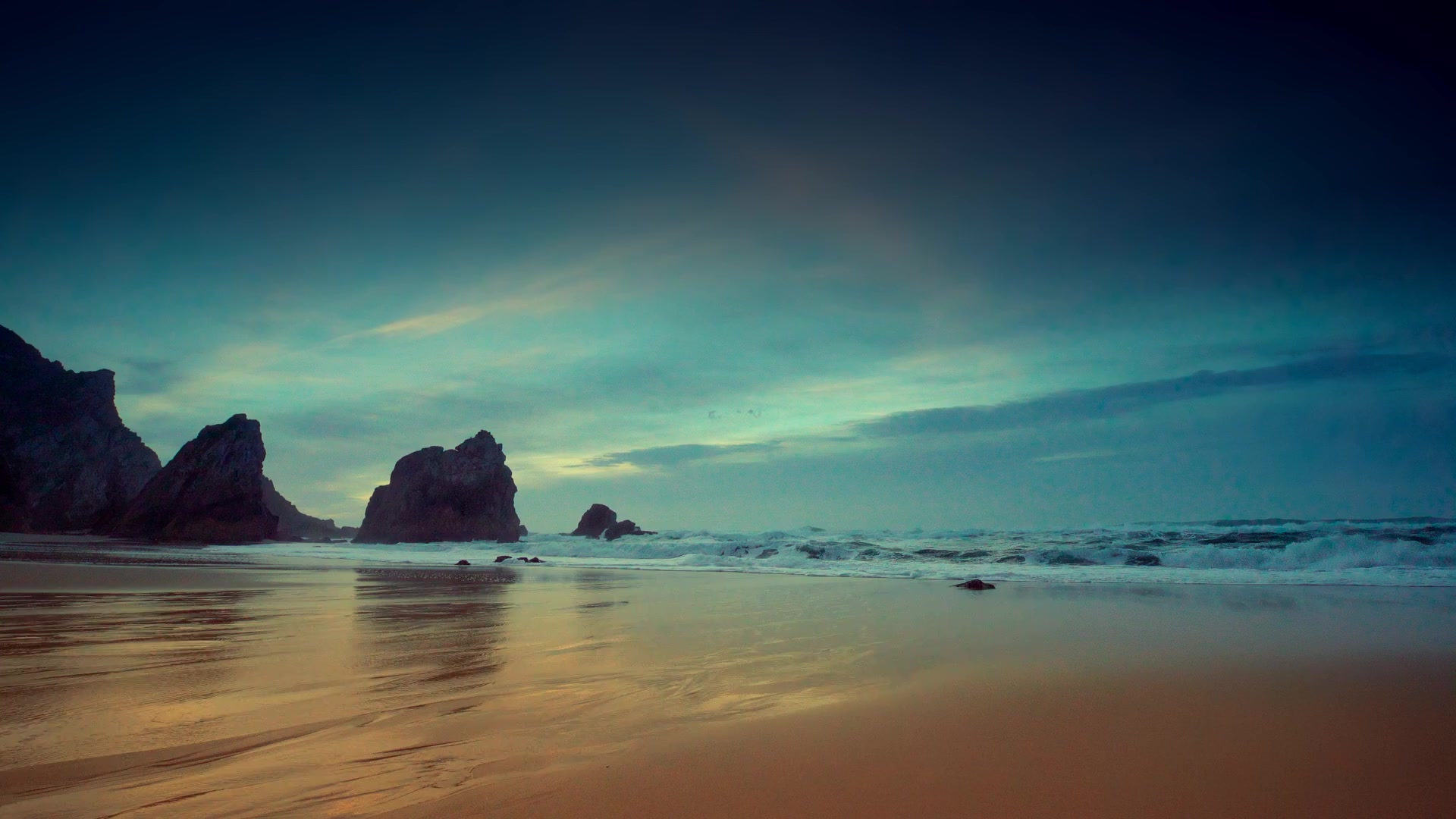 Seashore Ursa Live Wallpaper