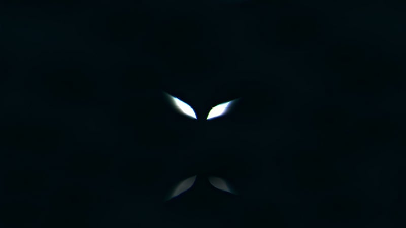 Glowing Eyes Live Wallpaper