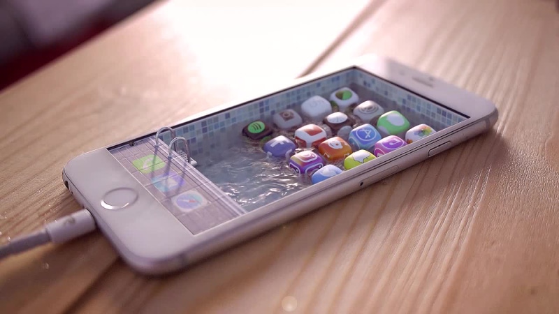 Pool Party In Iphone Live Wallpaper