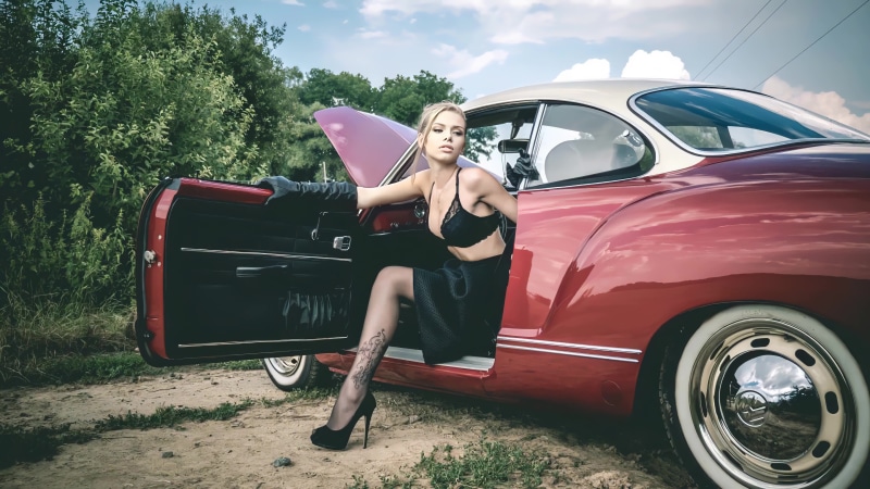 Cute Beautiful Blonde in Retro Car 8K Live Wallpaper