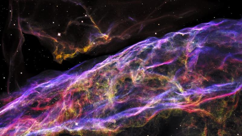 Hubble Gaseous Vibrant Ribbons of The Veil Supernova Remnant 3840x2160 Live Wallpaper