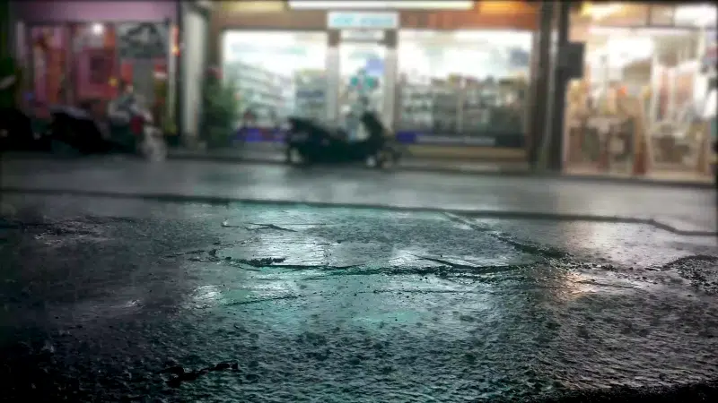 shop, cities, street, scooter, heavy rain, rain Live Wallpaper