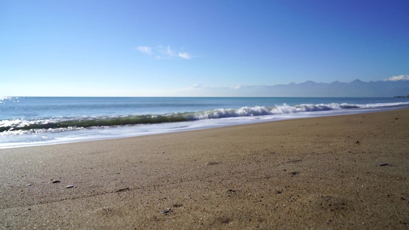 A Beautiful Beach With View Of Horizon Live Wallpaper