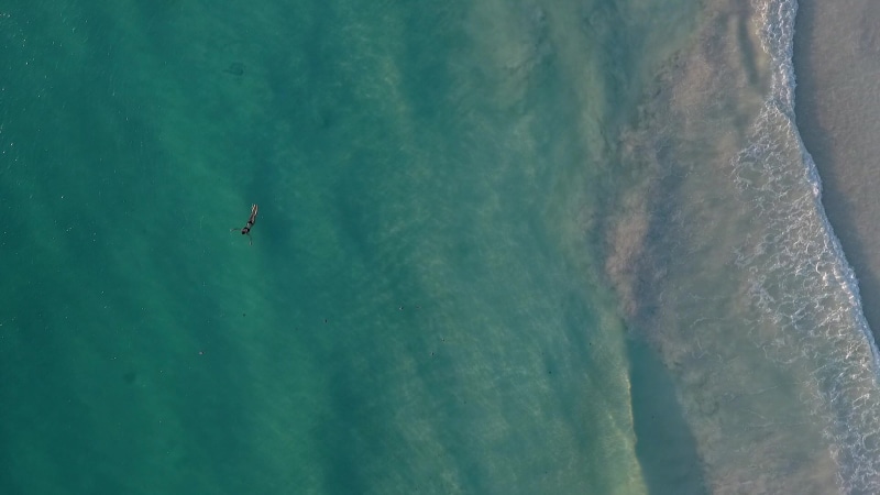 Lonely Blue, emerald sea Live Wallpaper