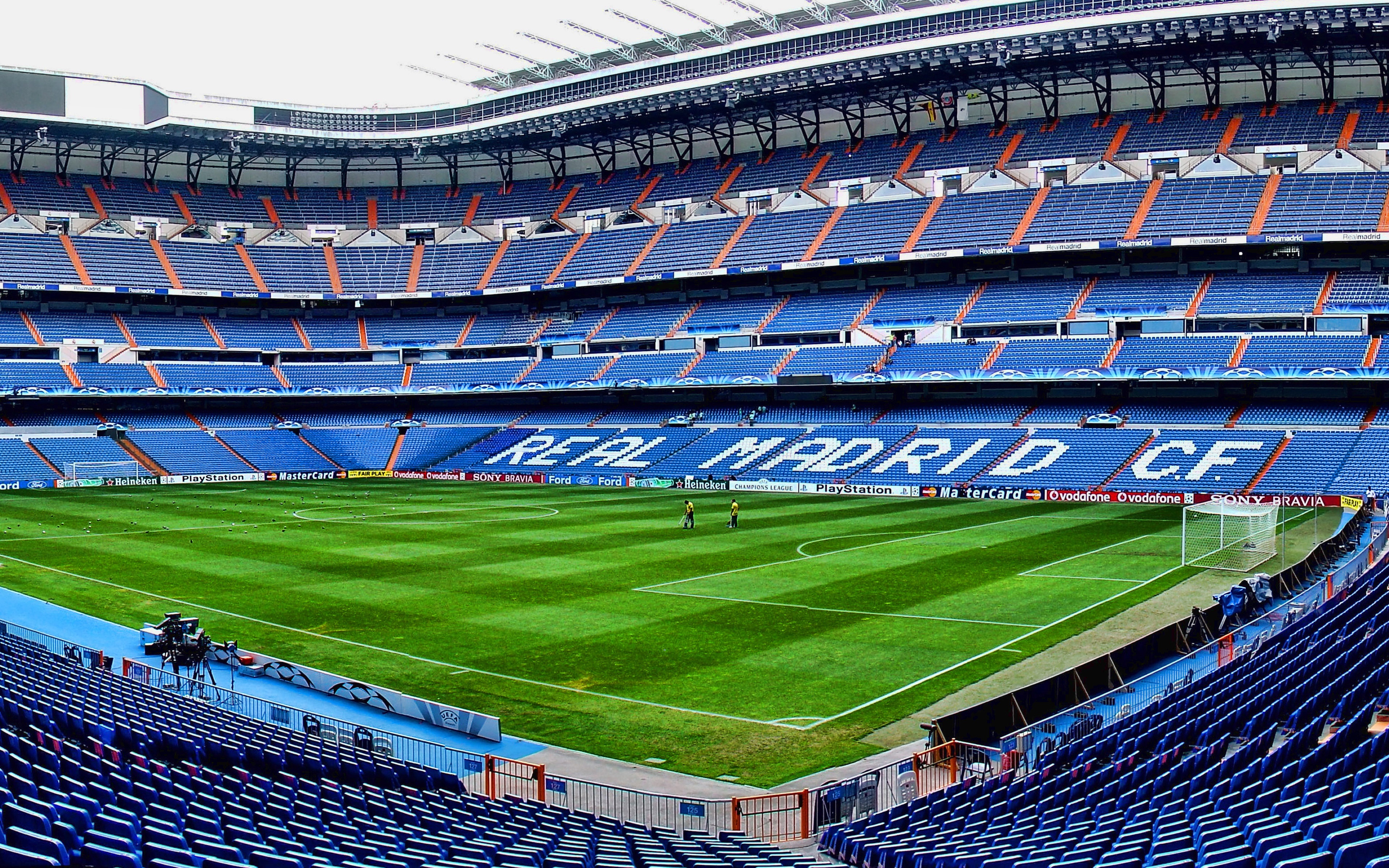 Santiago Bernabeu Stadium HD Wallpaper