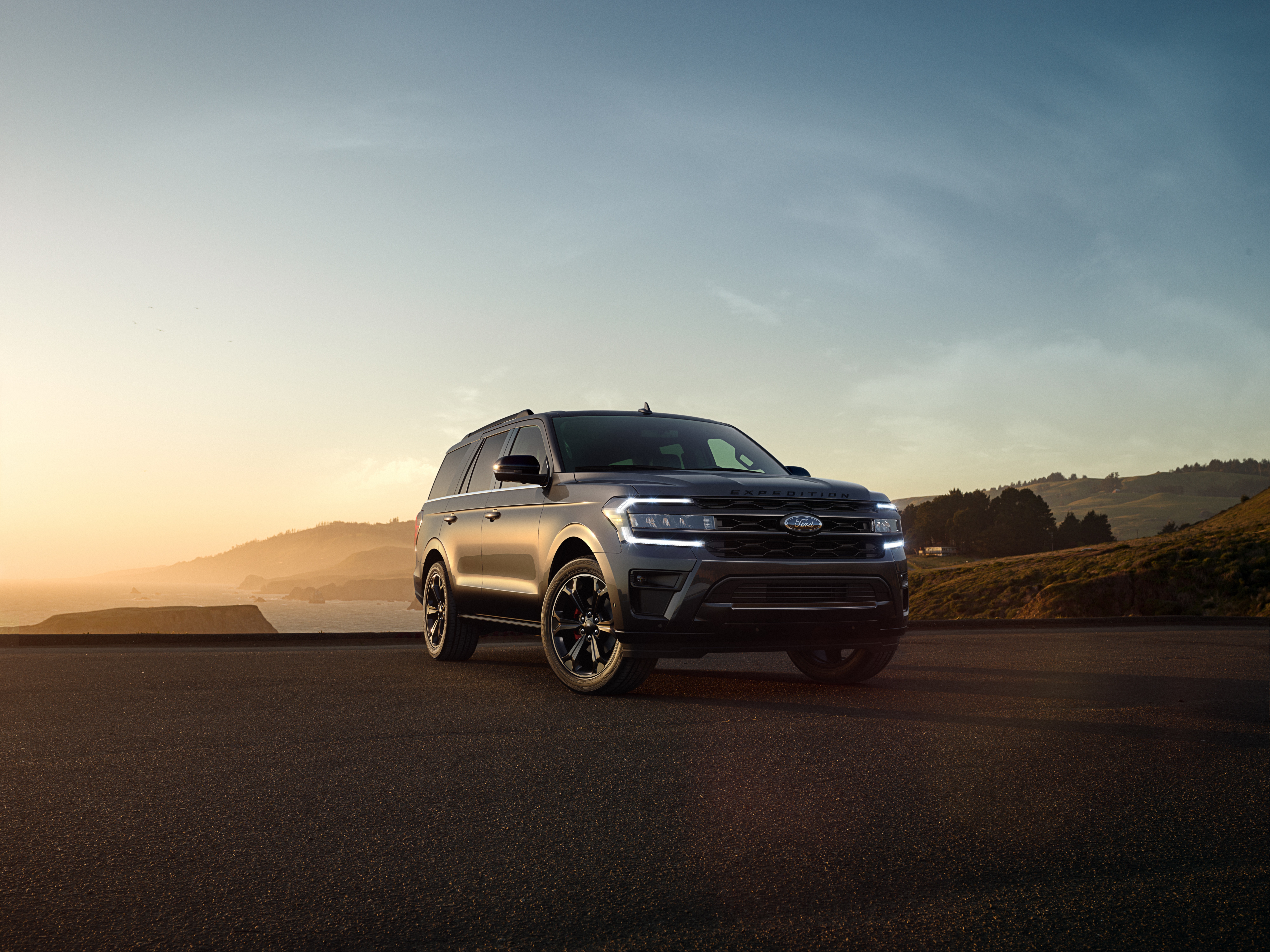 2022 Ford Expedition Stealth Edition Performance Package SUV HD Wallpaper
