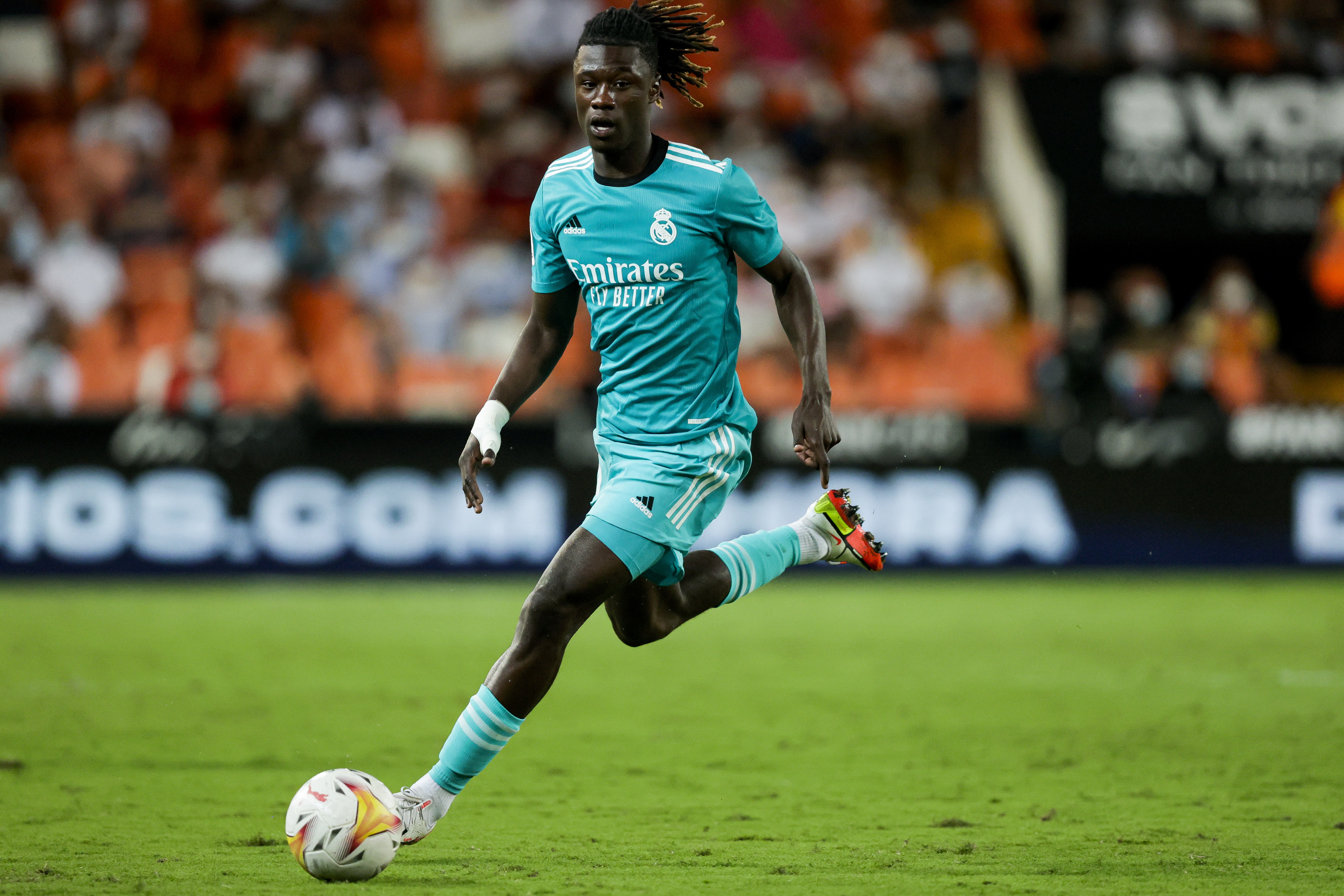 Eduardo Camavinga playing soccer in Real Madrid 4K HD Wallpaper