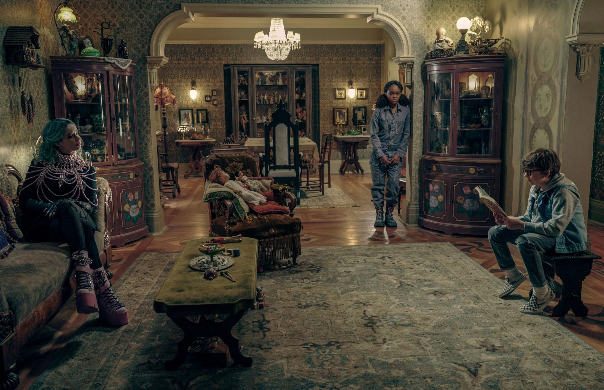 Children in a haunted house library HD Wallpaper