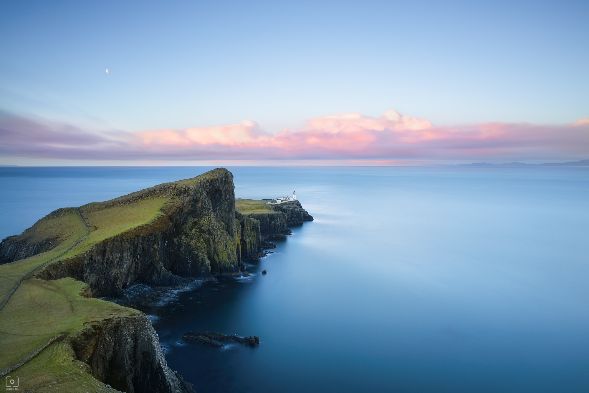 Neist Point Lighthouse, Scotland HD Wallpaper