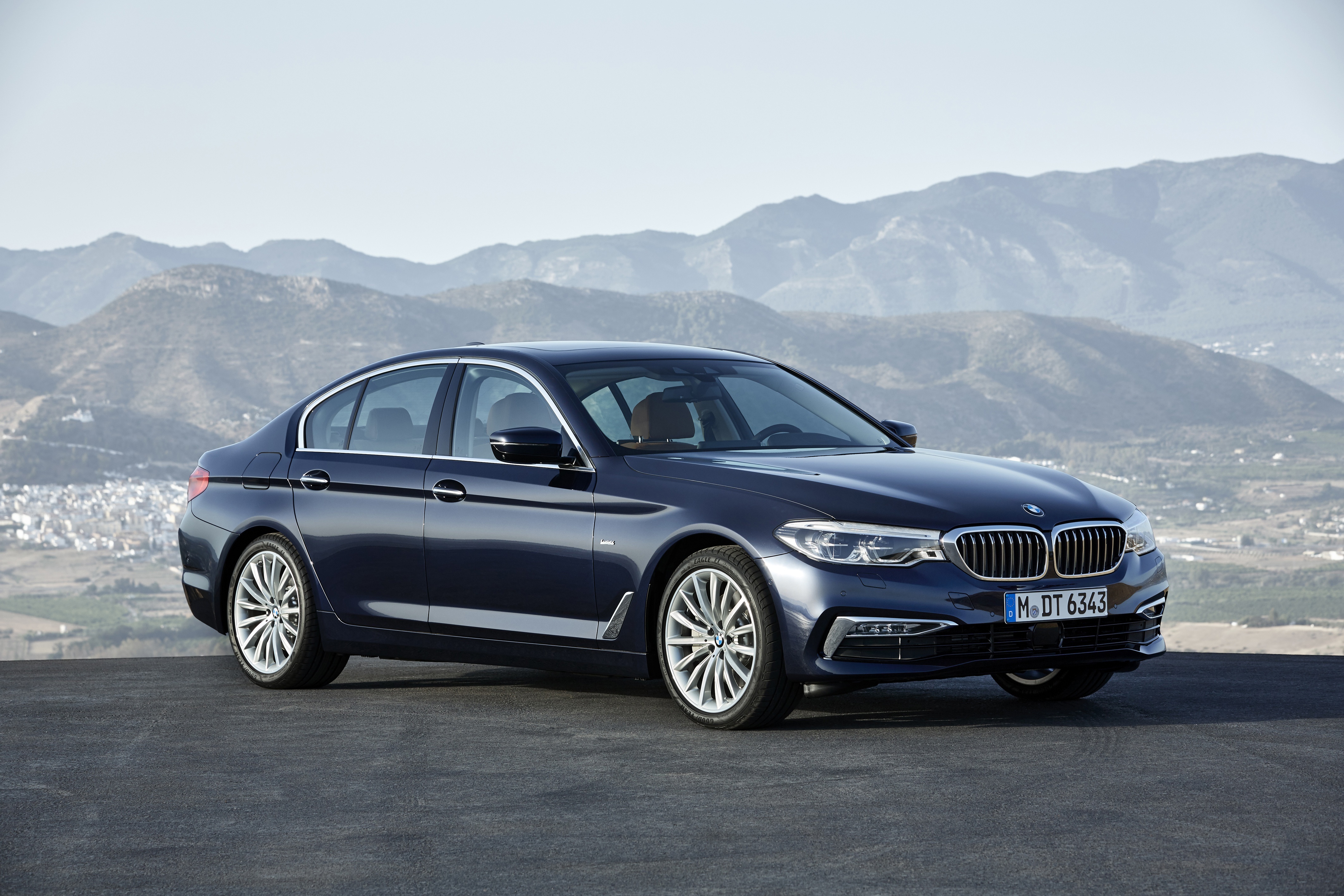 BMW 5 Series Sedan 4K HD Wallpaper