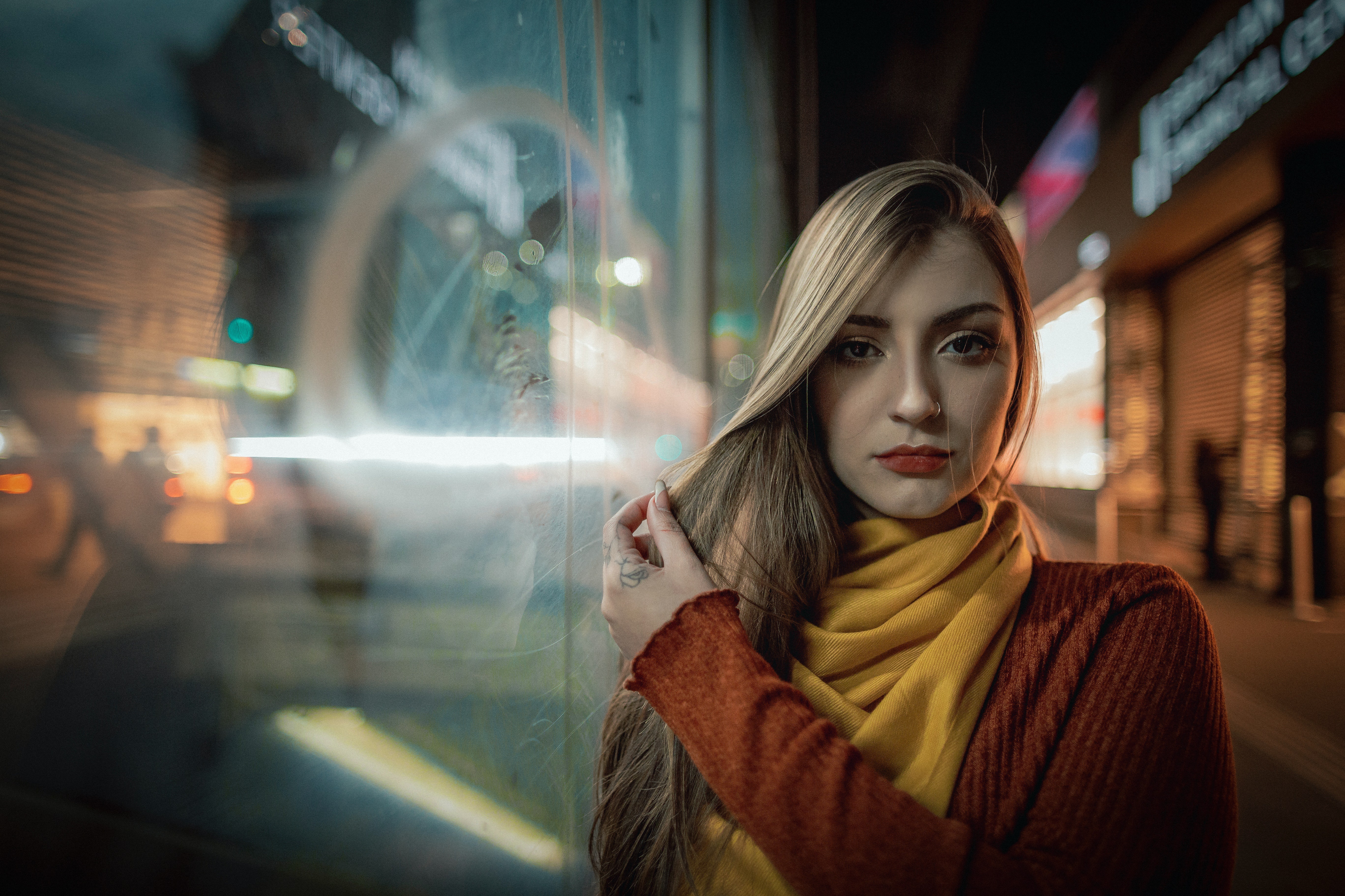 Model with blonde hair and yellow scarf HD Wallpaper