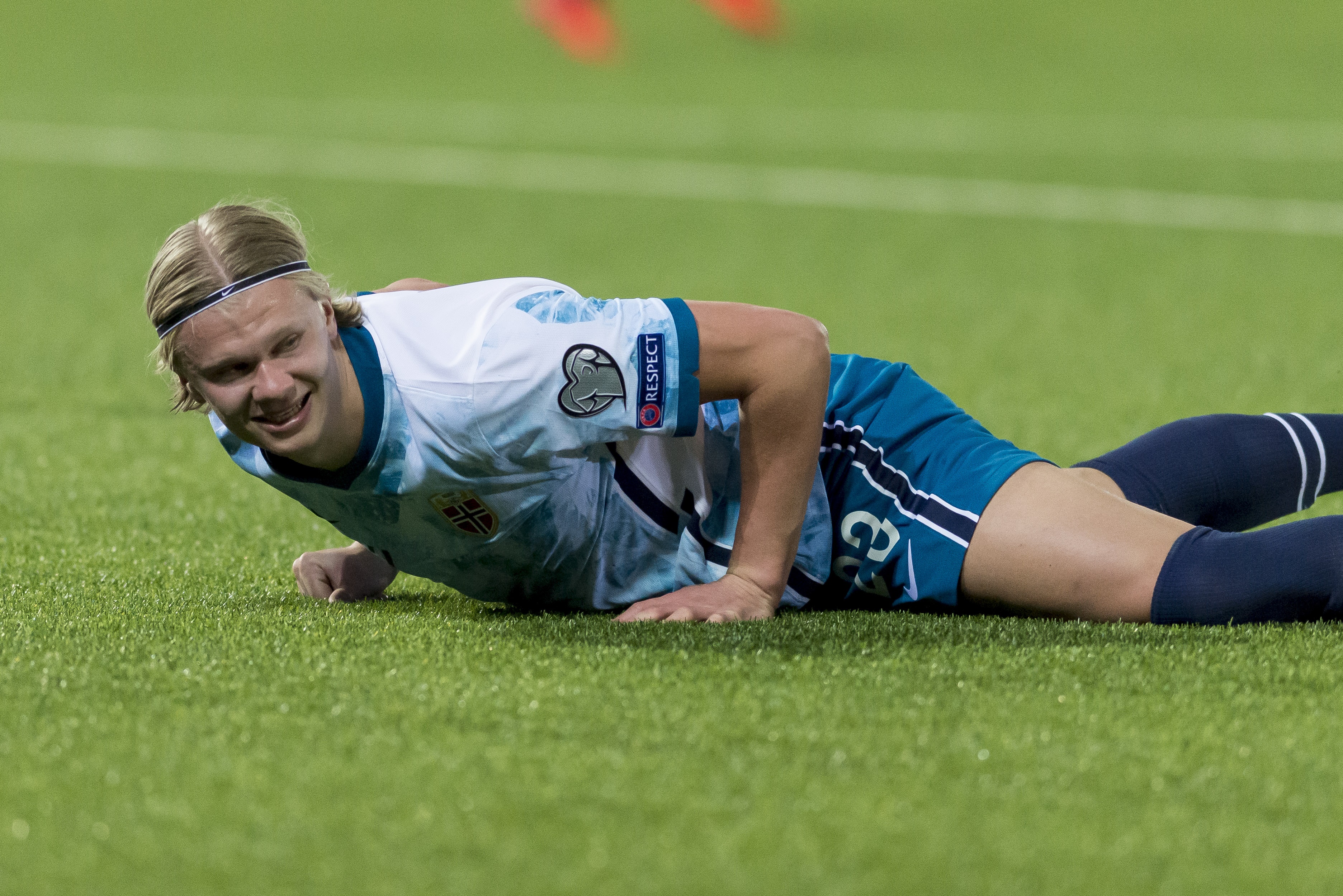 Erling Haaland of Norway National Football Team on field HD Wallpaper