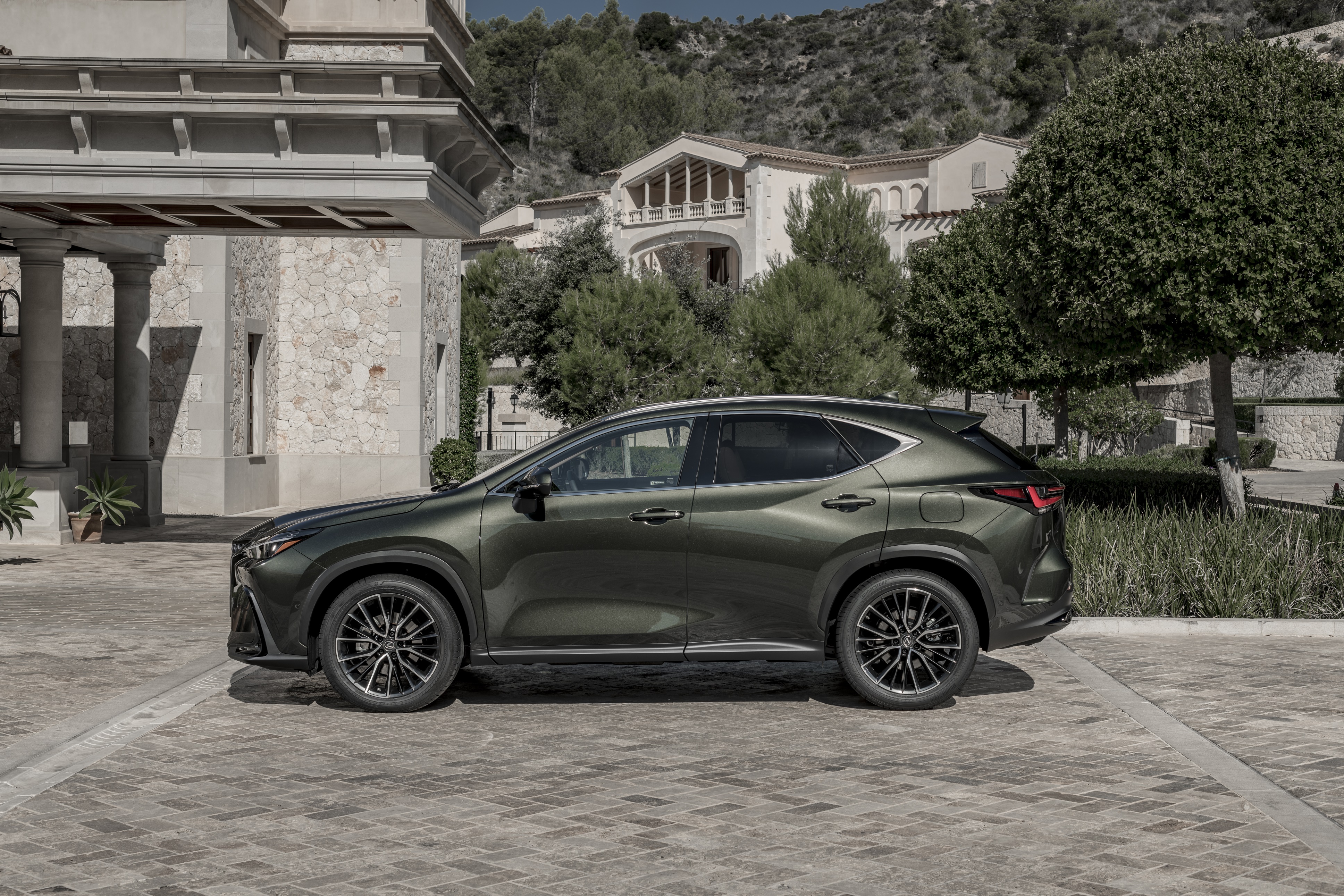 Lexus NX 350 4K HD Wallpaper
