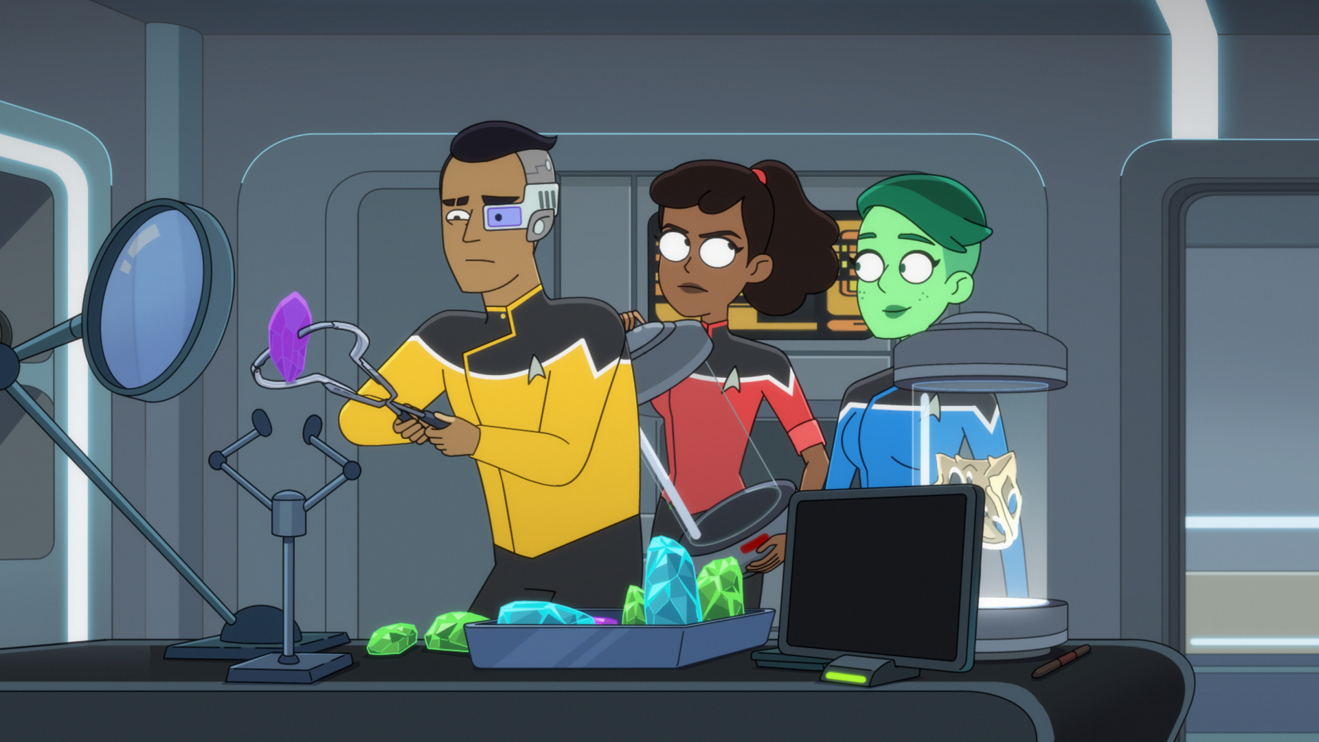Star Trek: Lower Decks characters examining crystals HD Wallpaper