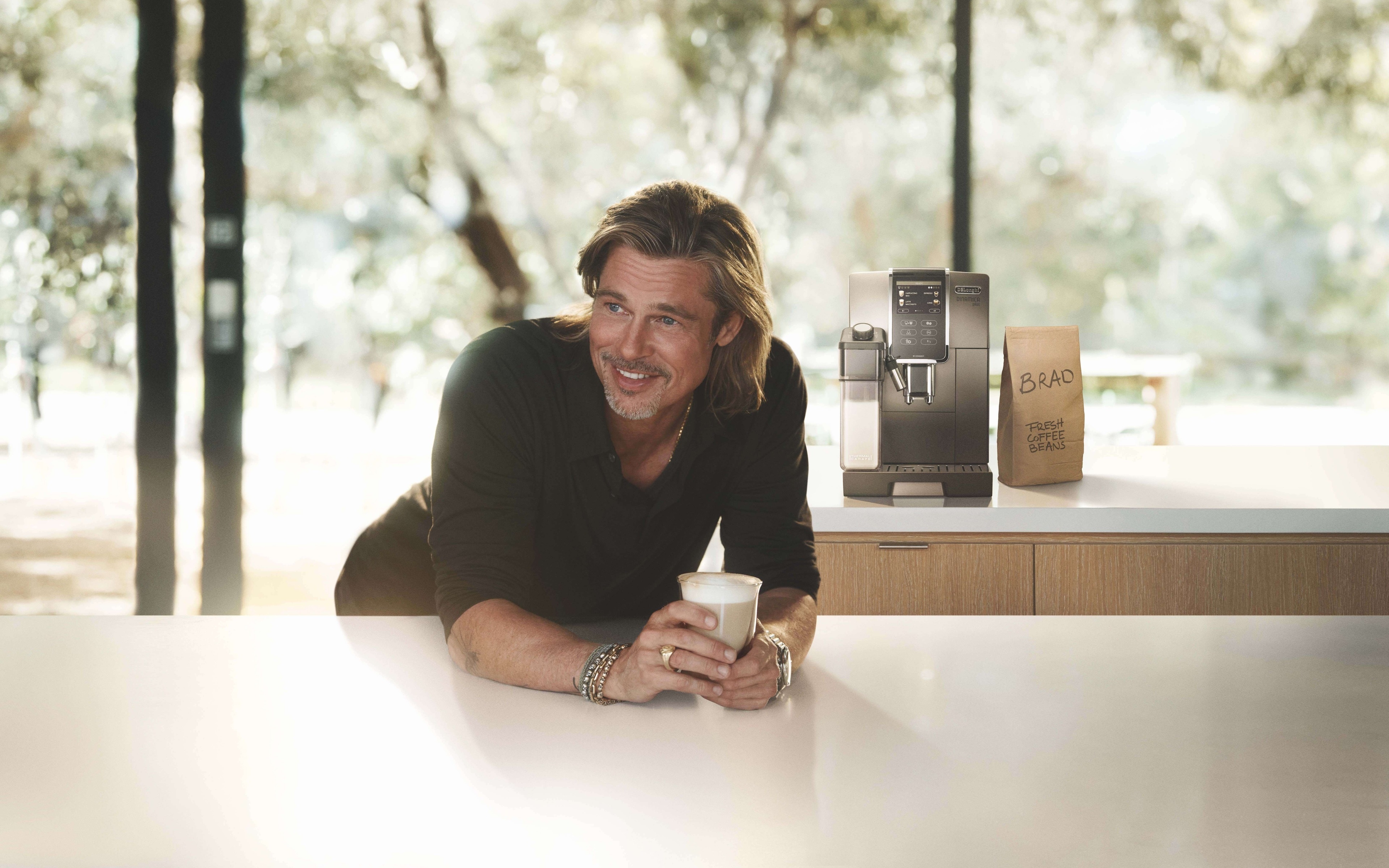 Brad Pitt with De'Longhi Coffee Machine HD Wallpaper