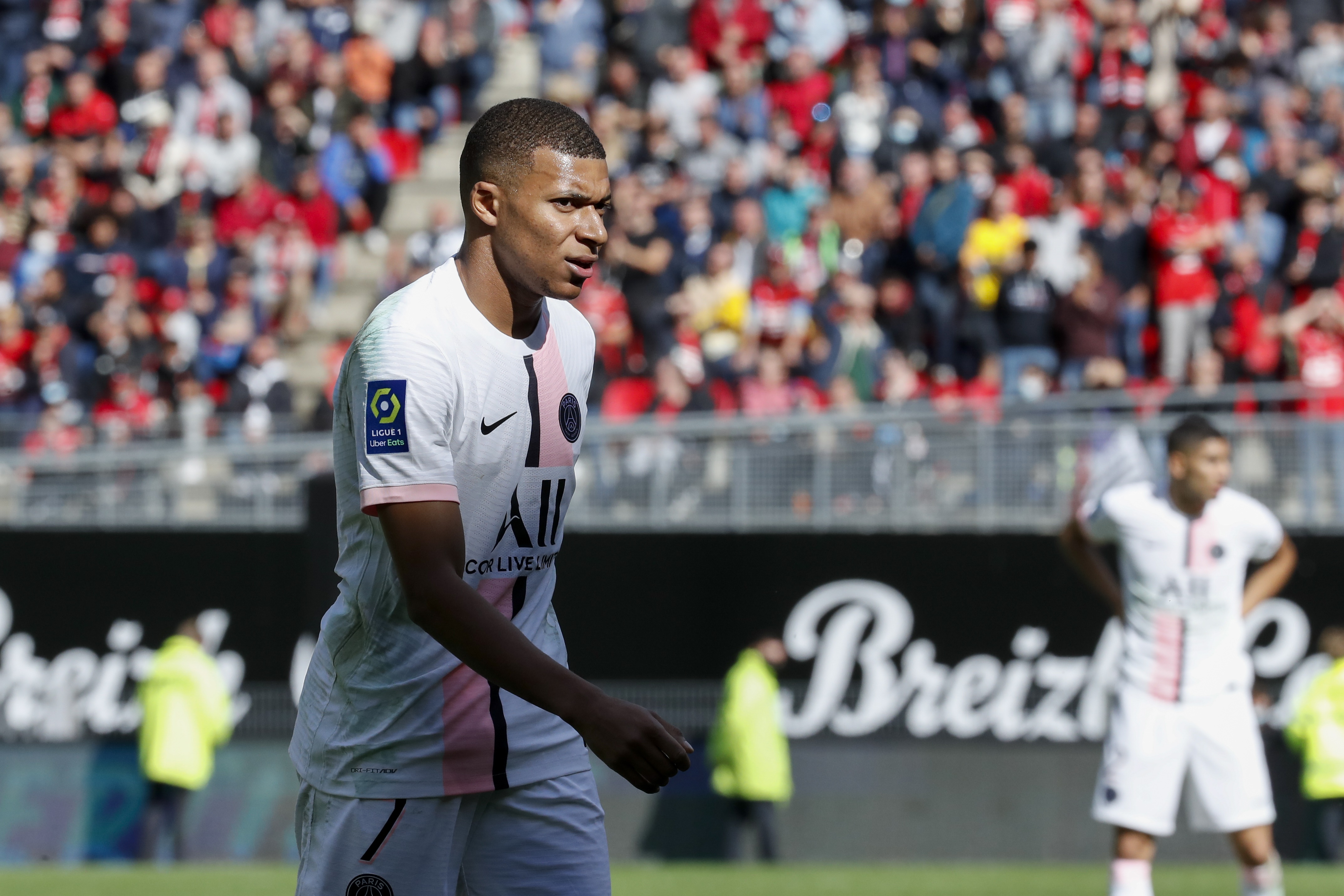 Kylian Mbappé from Paris Saint-Germain F.C. 4K HD Wallpaper