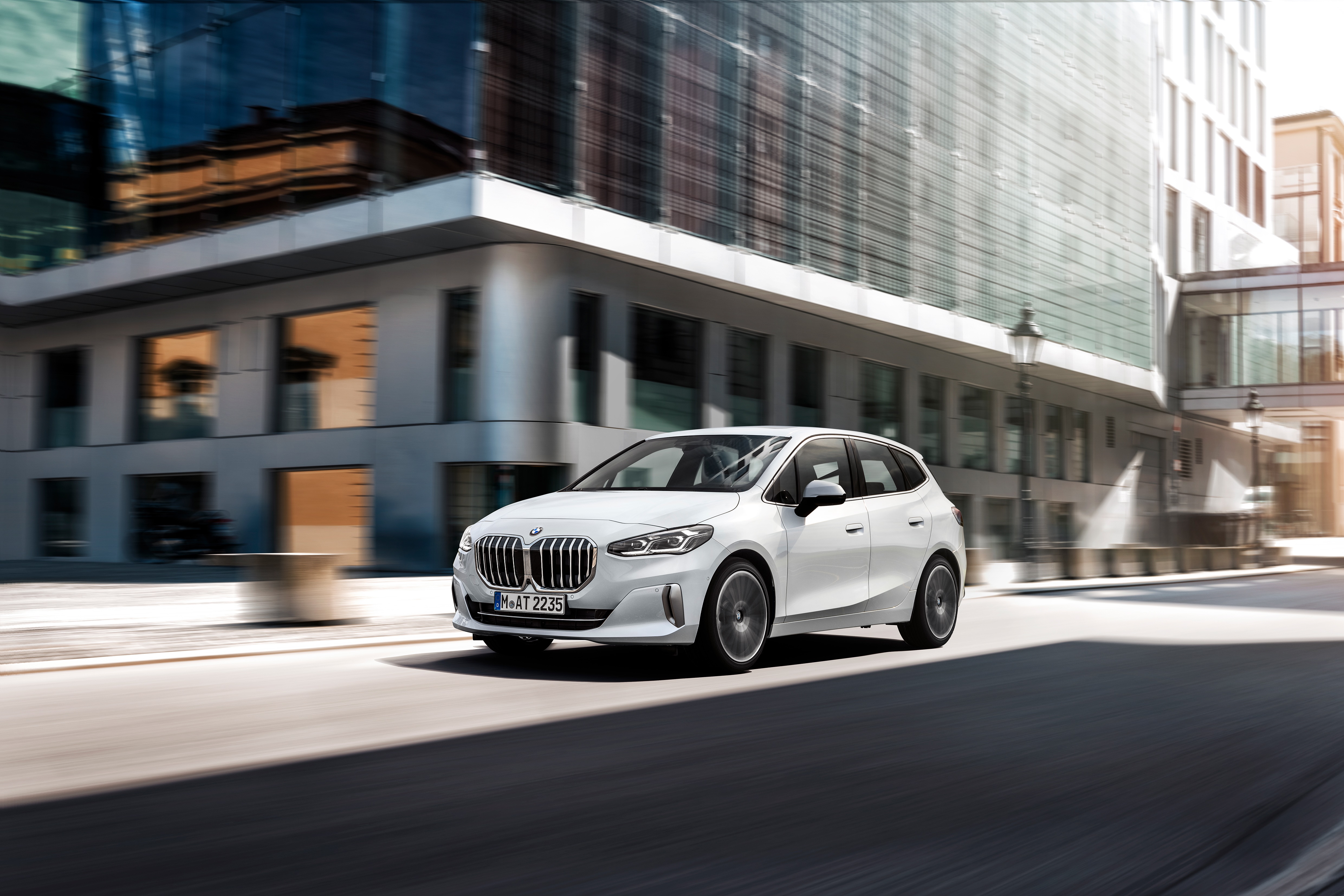 White BMW 223i Active Tourer Luxury Line 4K HD Wallpaper