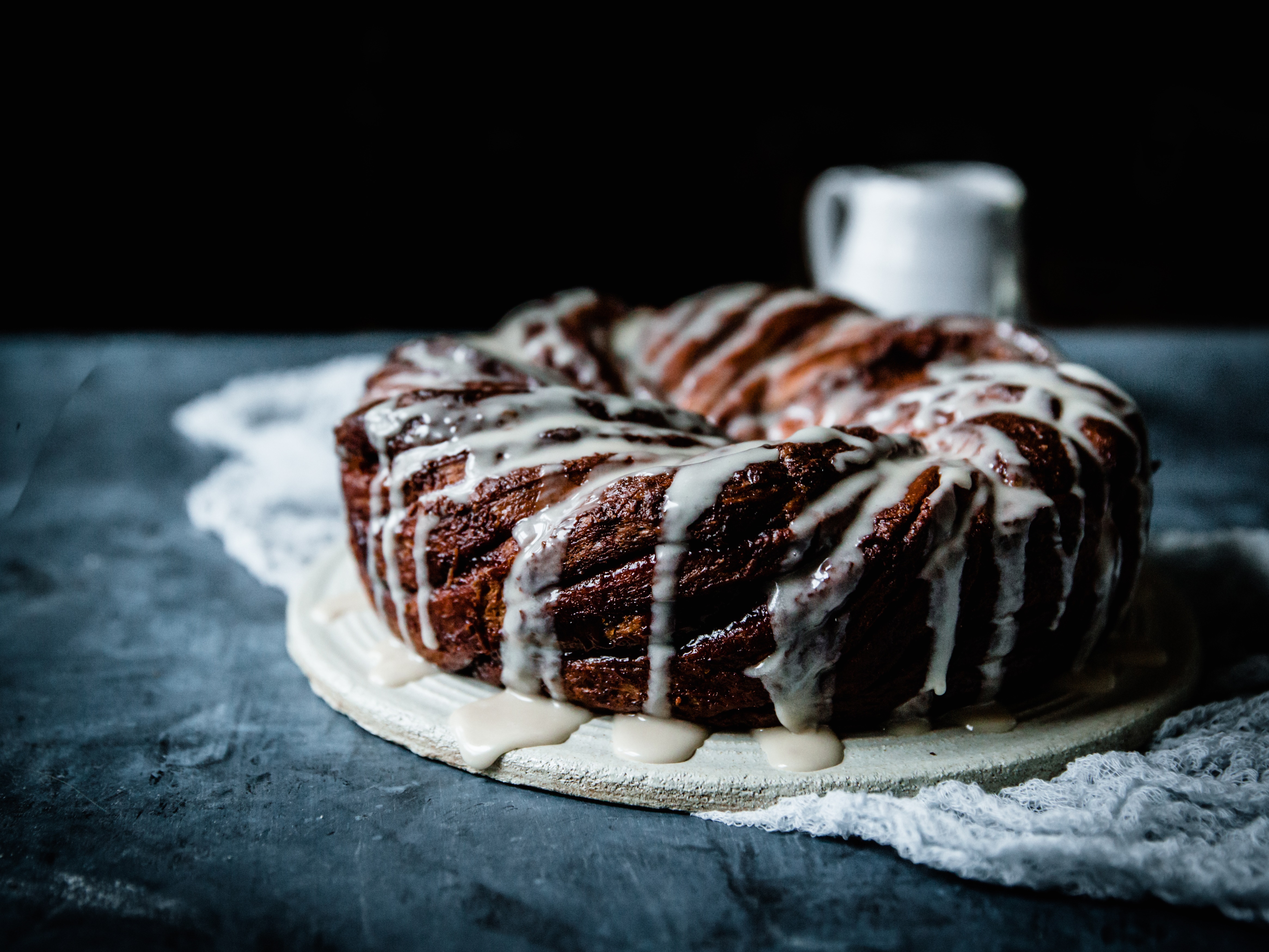 Cinnamon Babka Ring with Rum-Mascarpone Glaze HD Wallpaper
