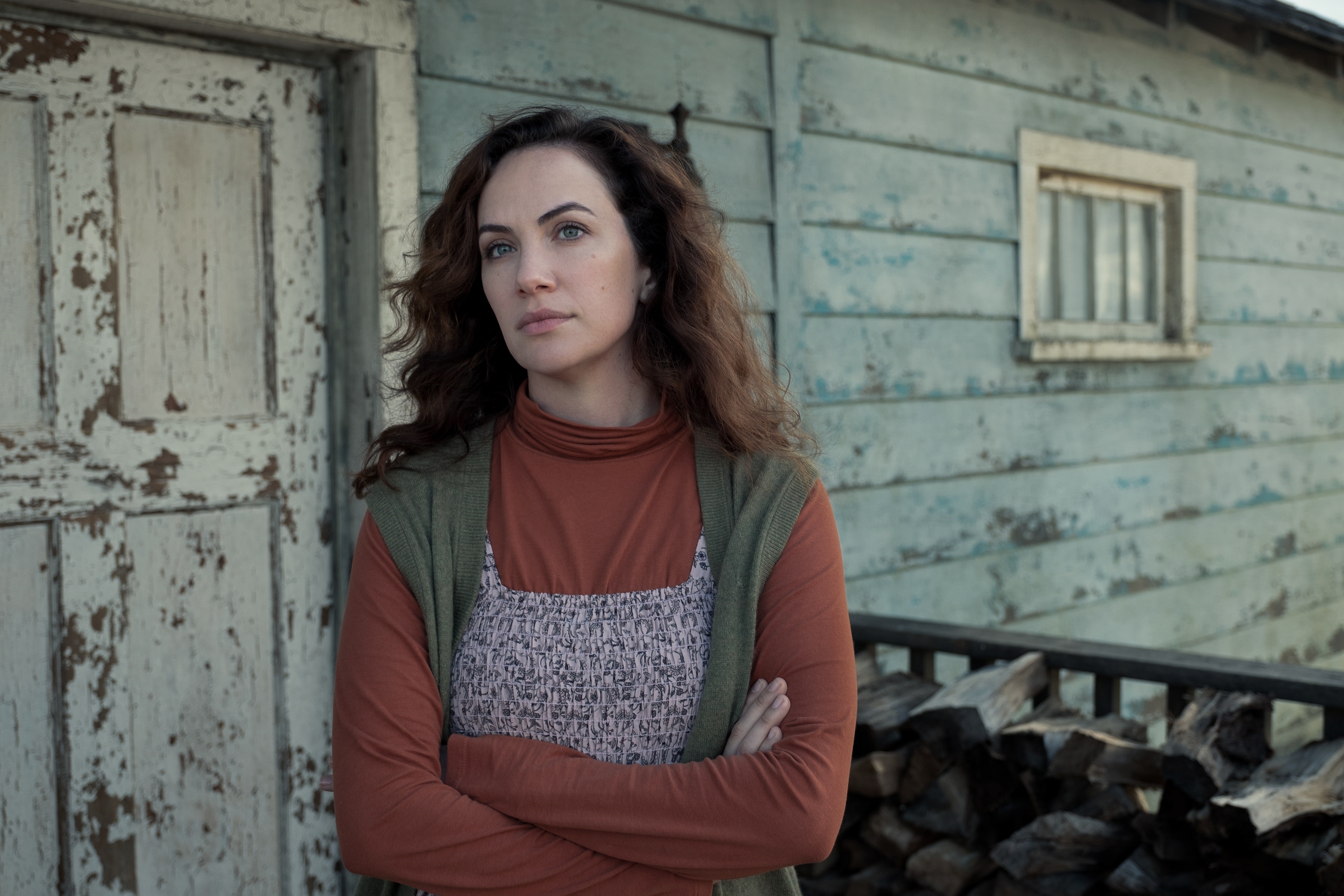 Kate Siegel from Midnight Mass HD Wallpaper