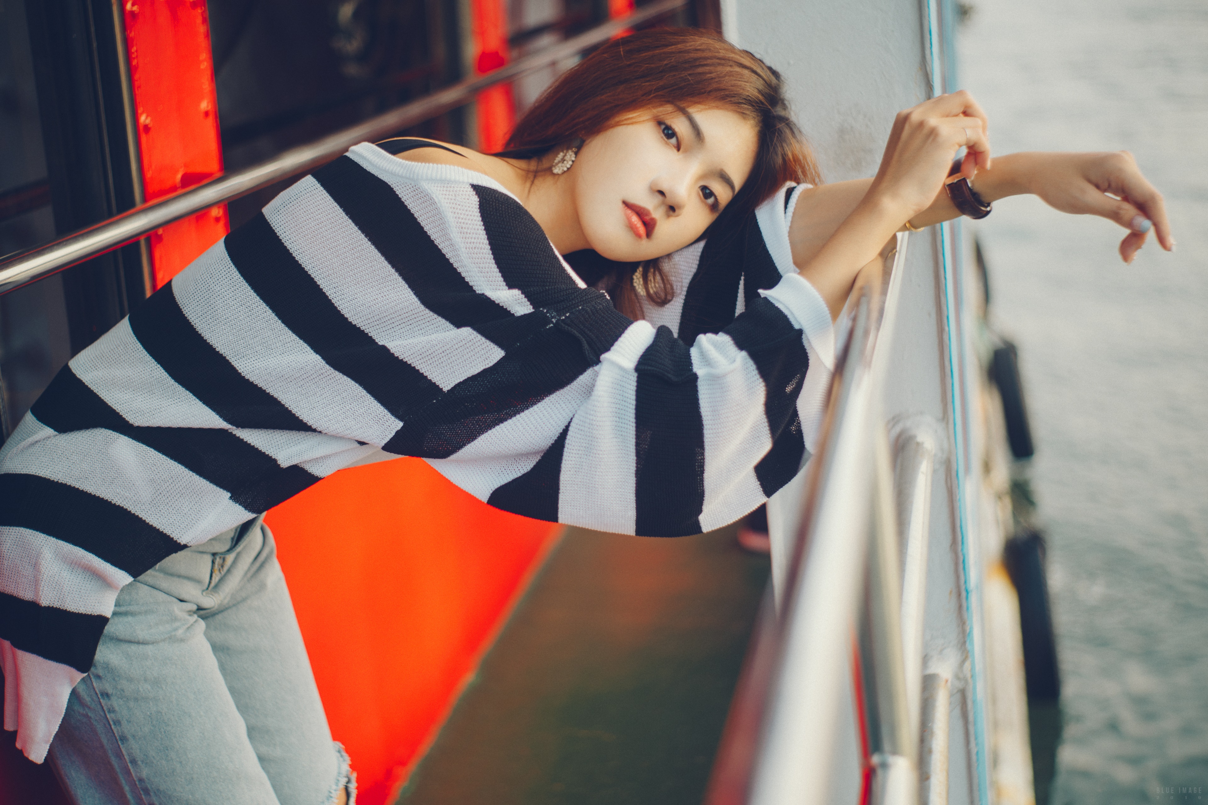 Asian Girl on a Boat HD Wallpaper