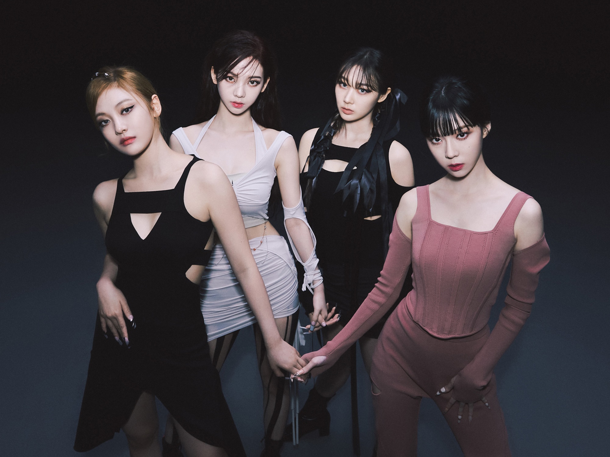 Aespa members Karina, Ningning, Winter, and Giselle HD Wallpaper