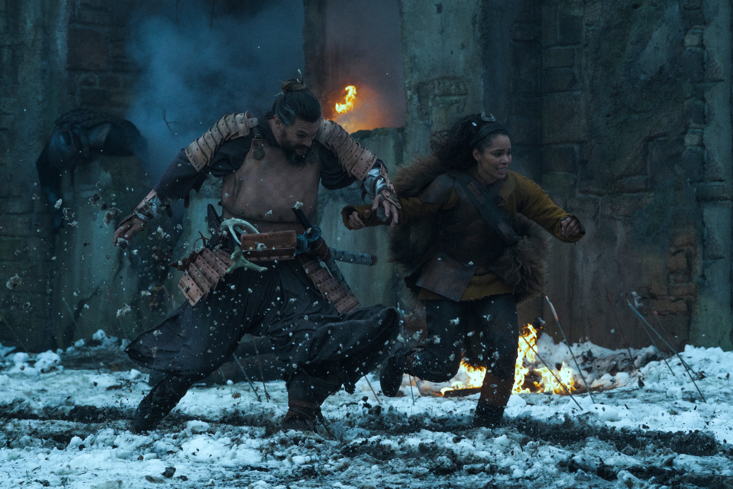 Jason Momoa and Nesta Cooper in battle HD Wallpaper