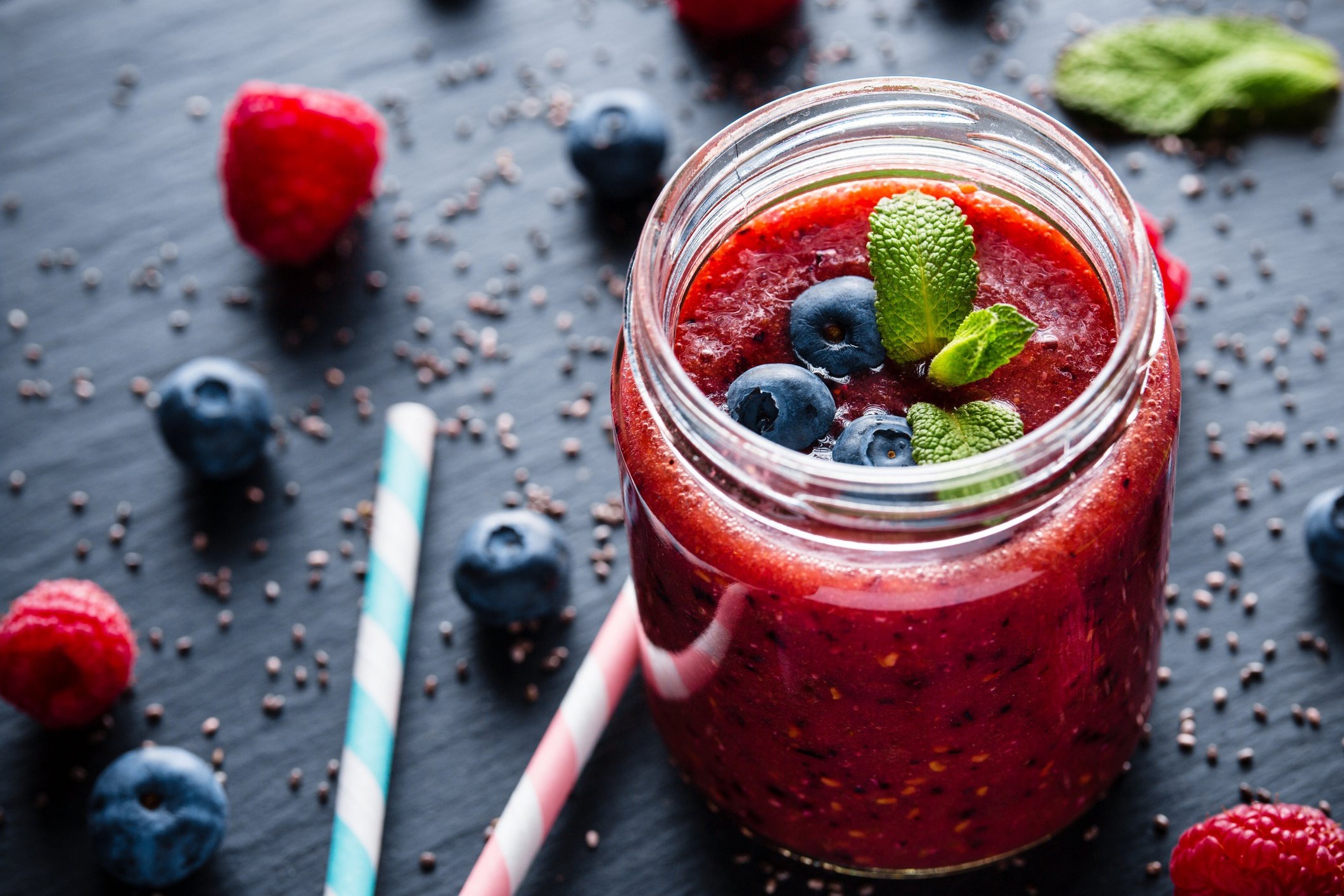Berry smoothie in a jar with blueberries and mint HD Wallpaper