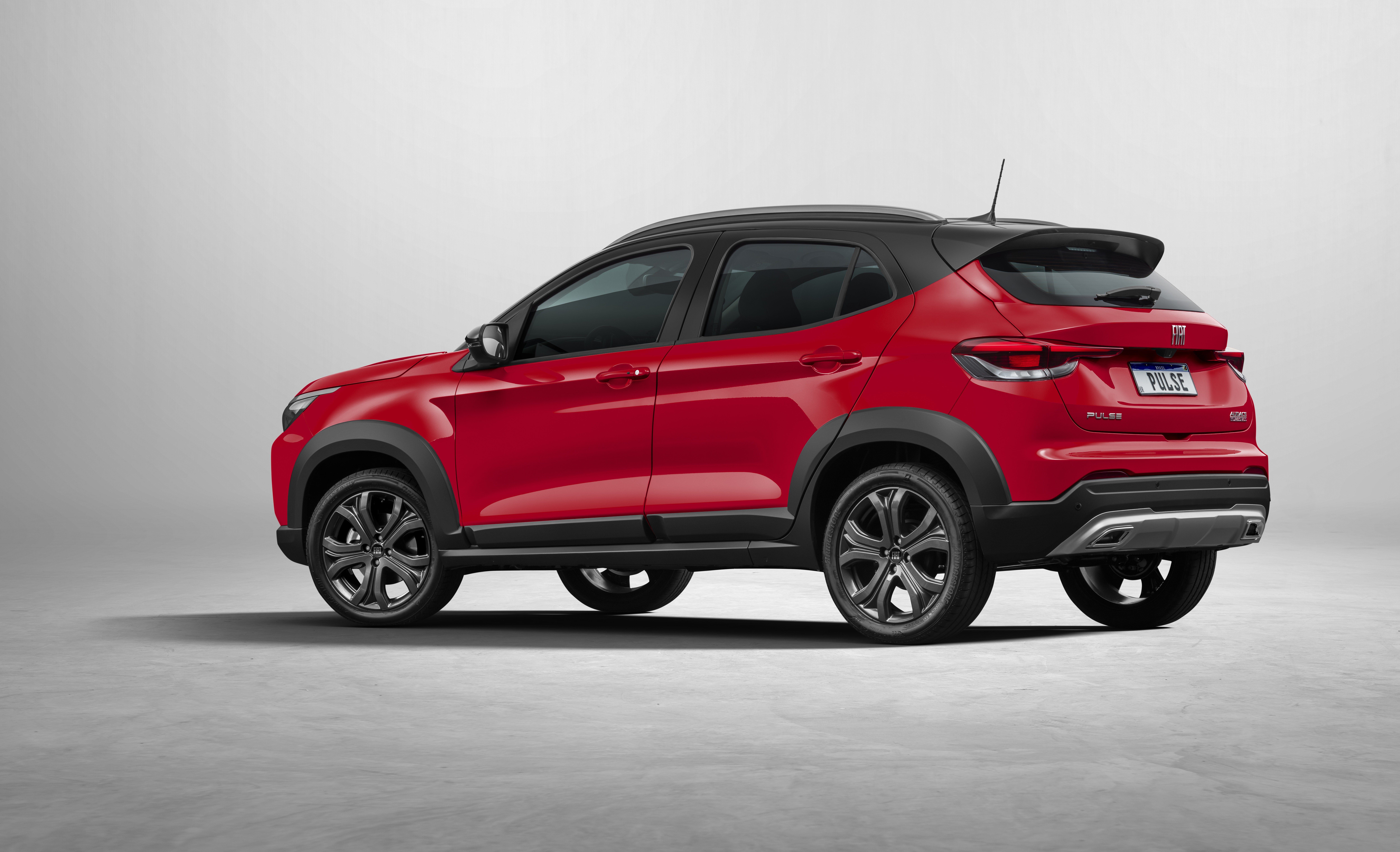 Fiat Pulse Audace Turbo 200 SUV HD Wallpaper