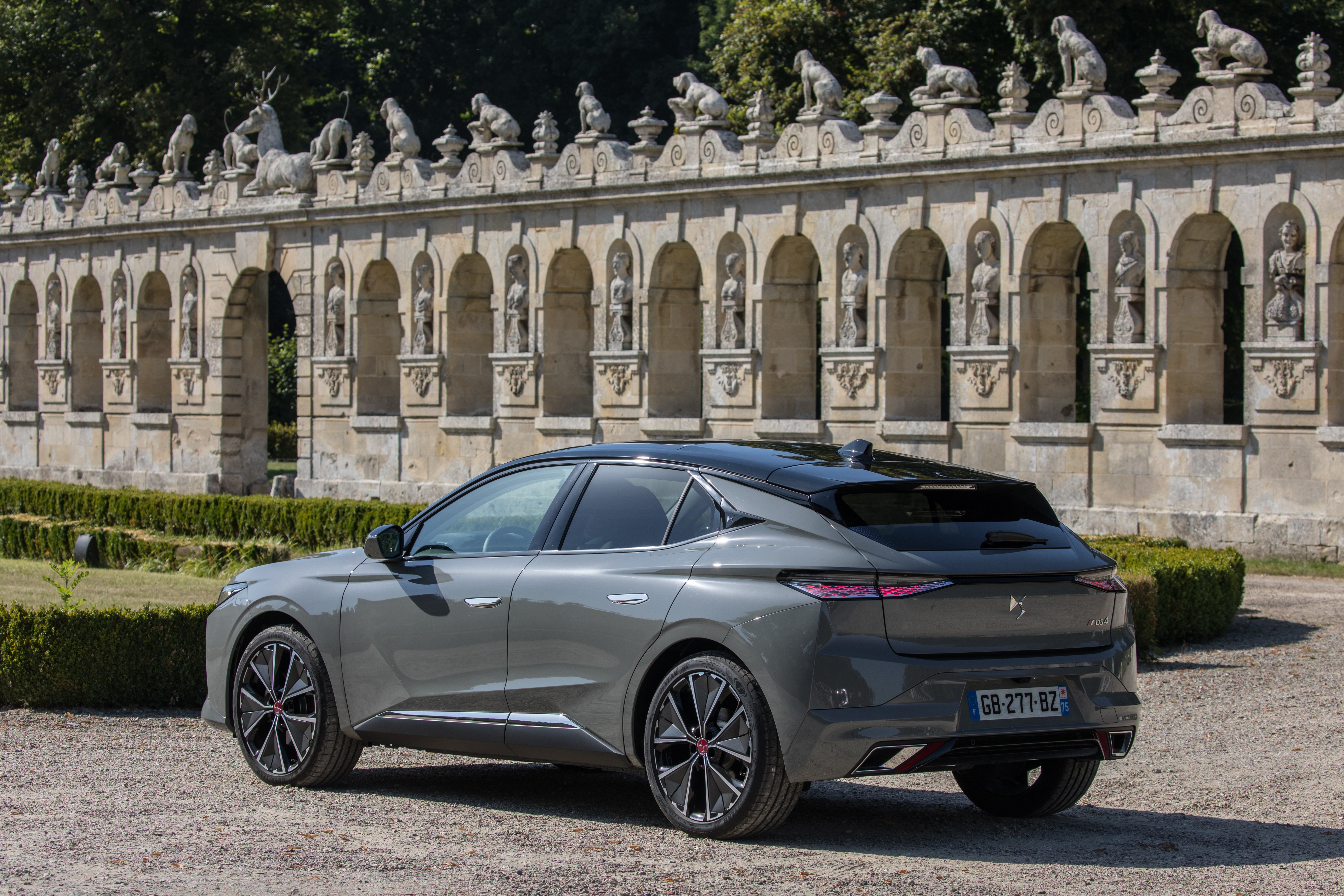 DS 4 Performance Line electric car HD Wallpaper