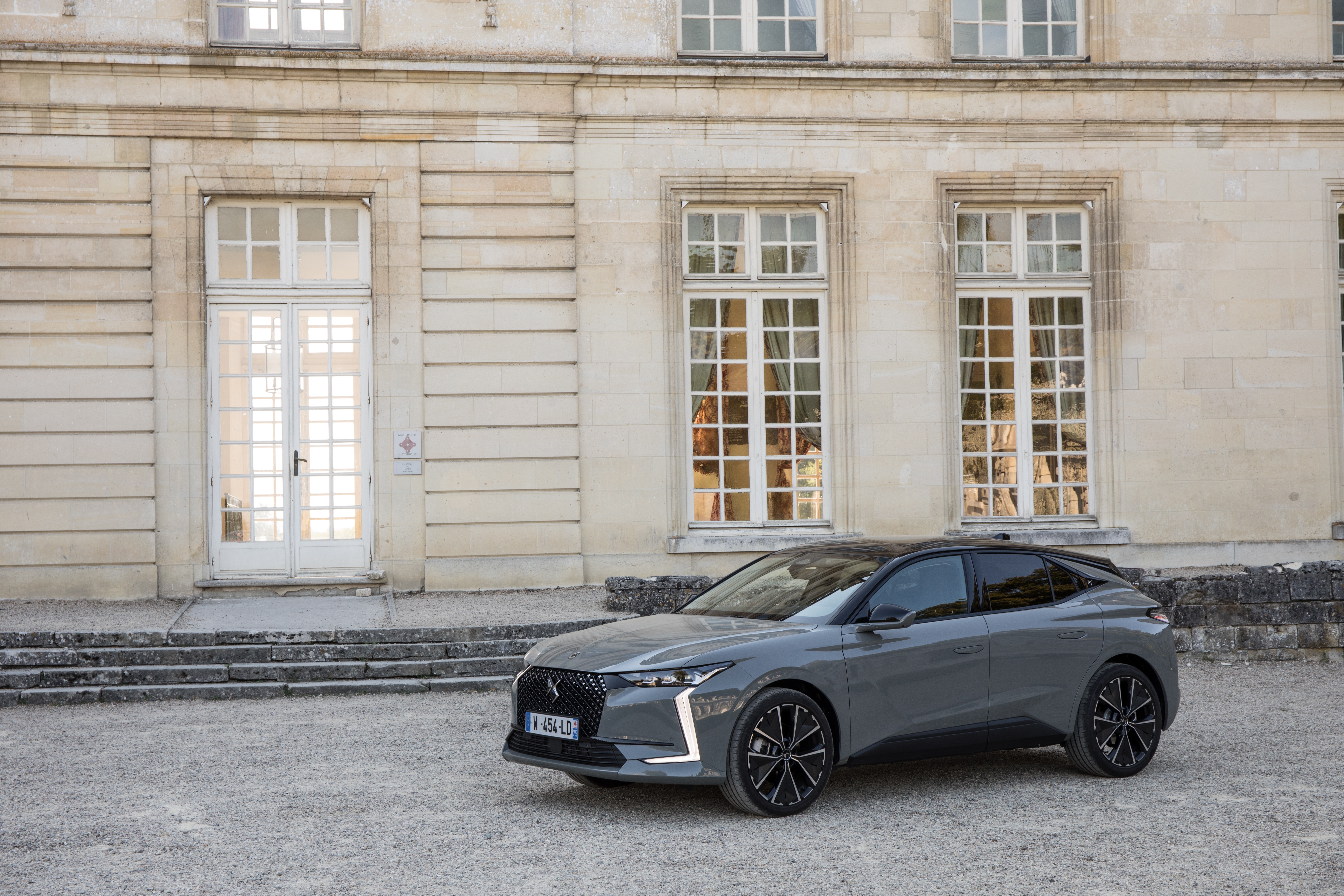 DS 4 Performance Line Electric Car HD Wallpaper
