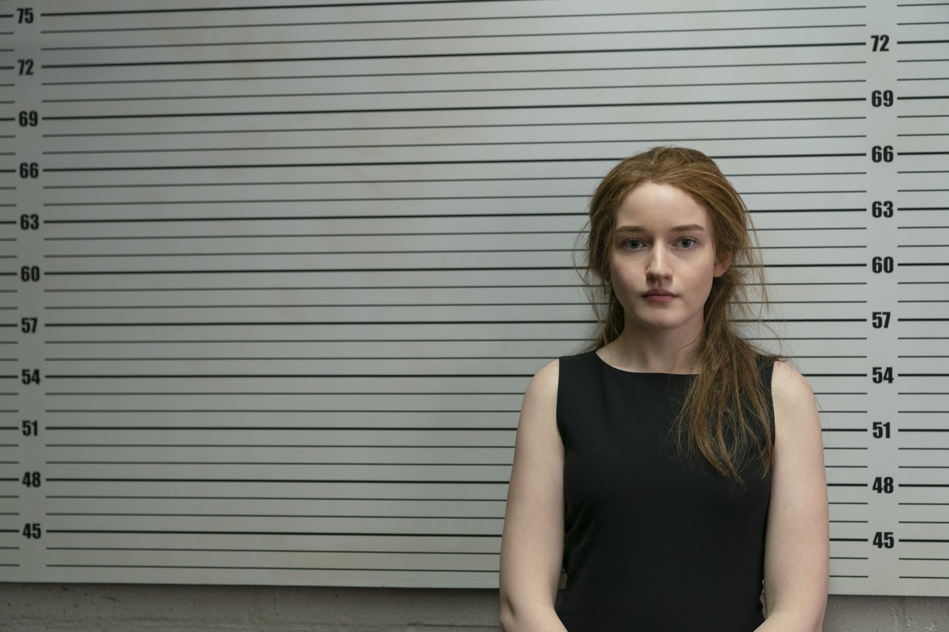 Anna Delvey from Inventing Anna HD Wallpaper