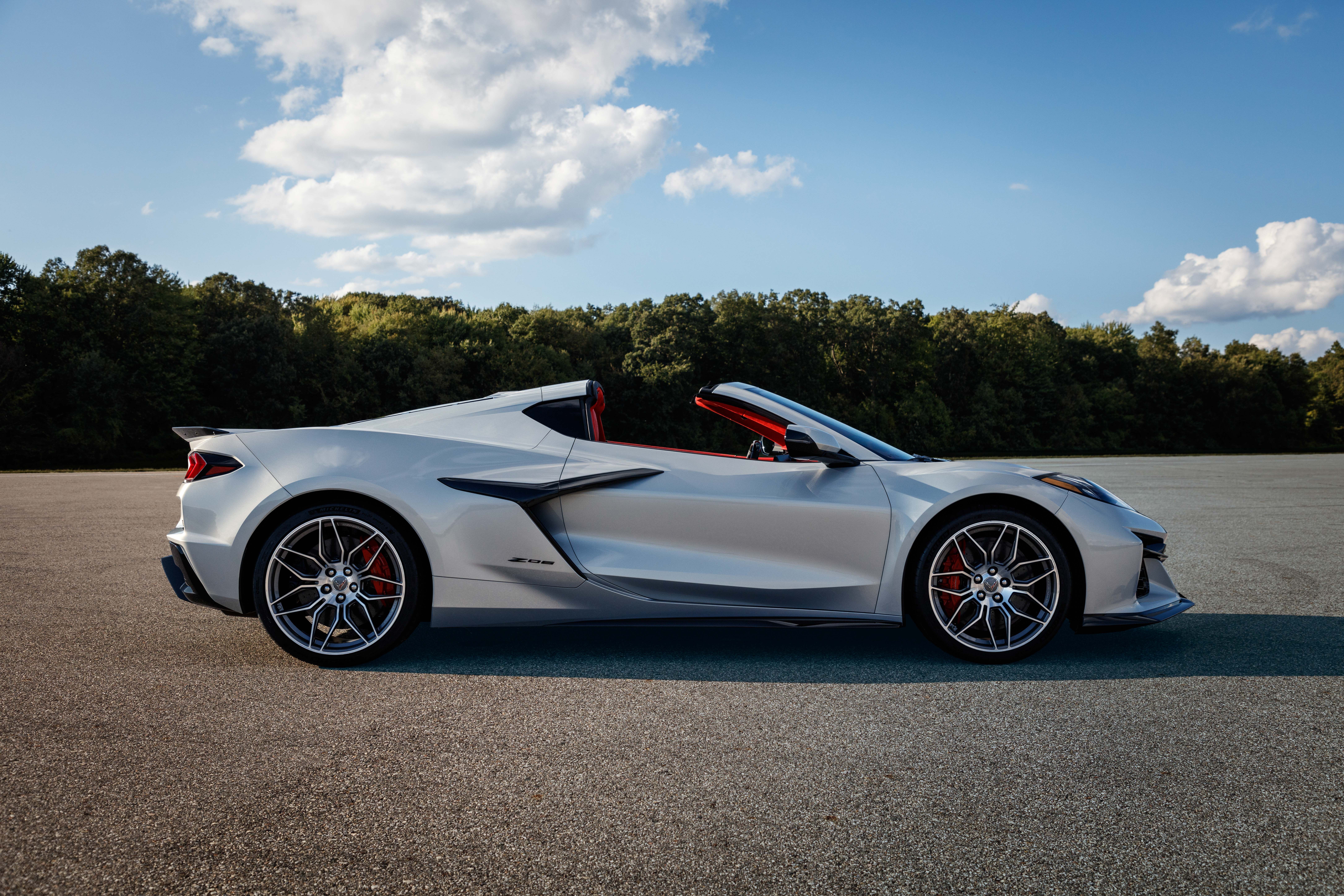 2023 Chevrolet Corvette Z06 Convertible HD Wallpaper