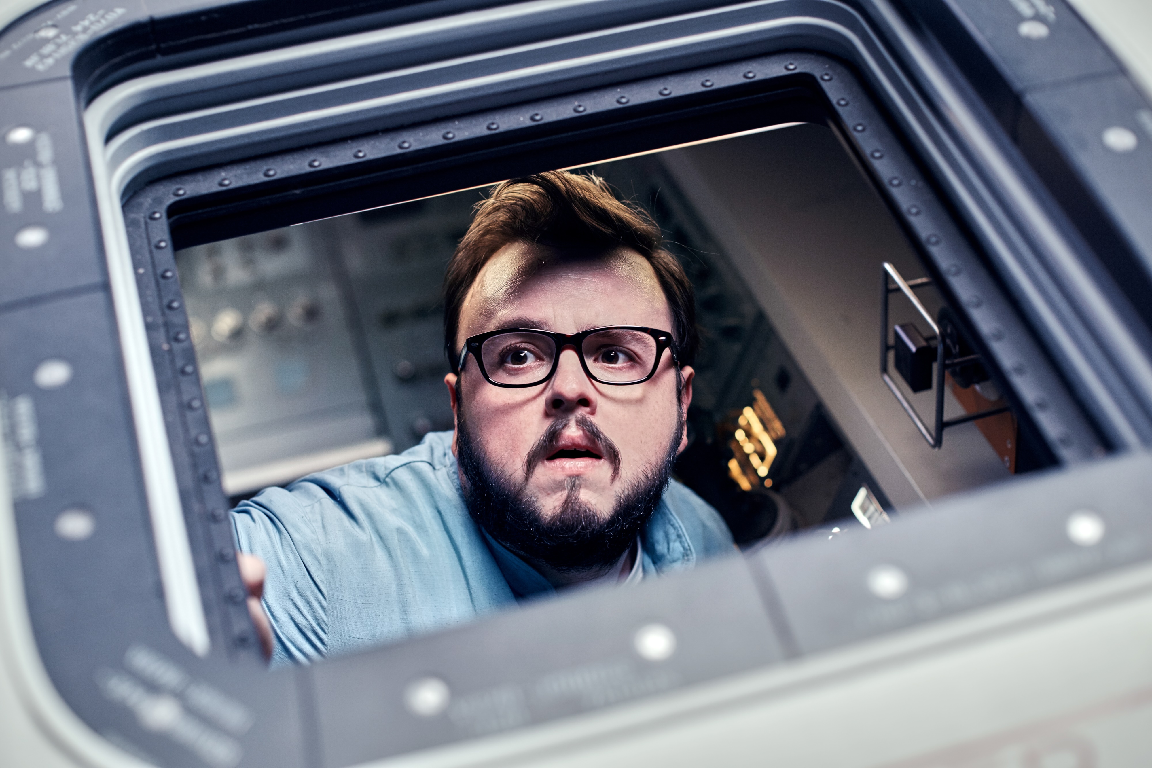 John Bradley in Moonfall 4K HD Wallpaper