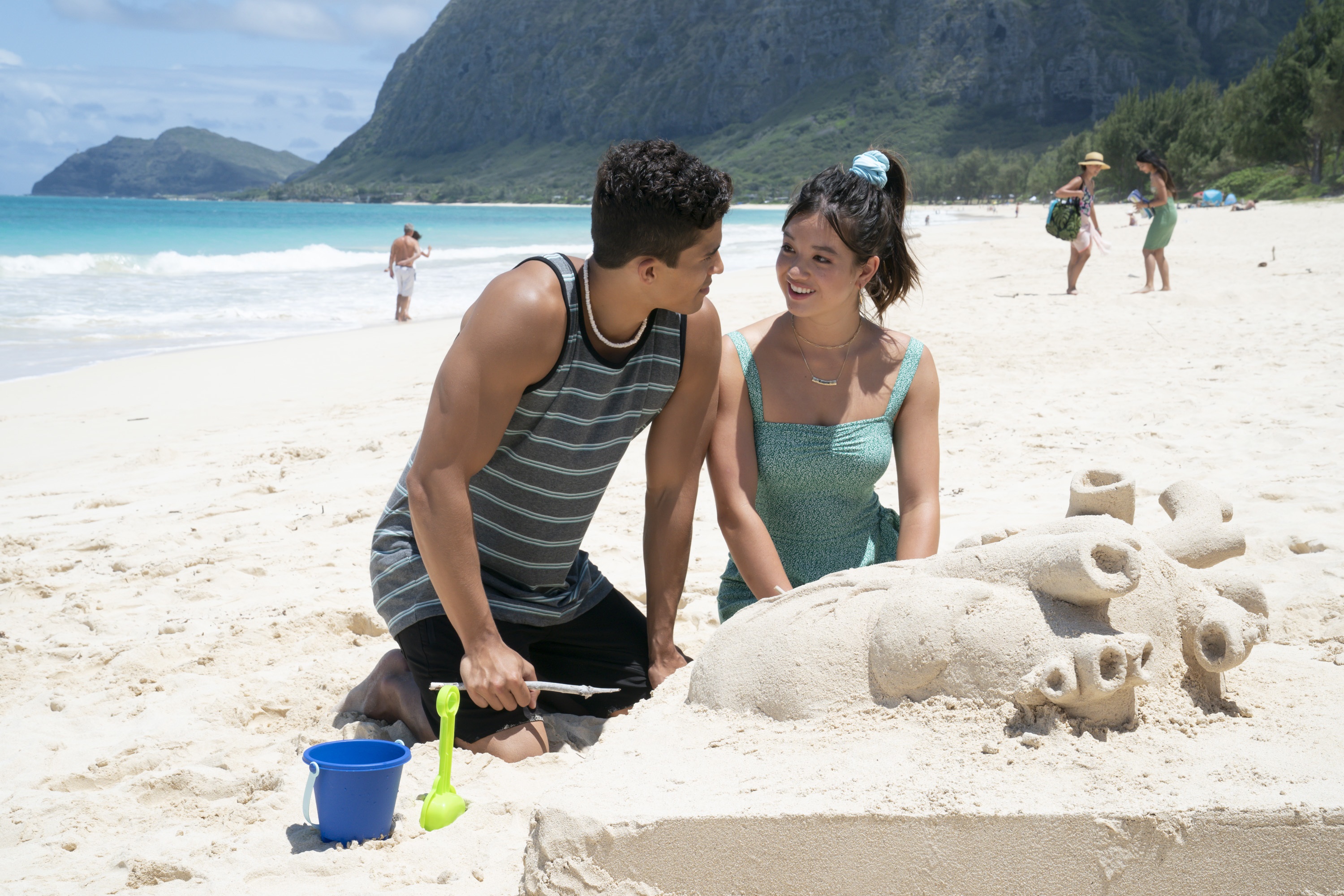 Doogie Kamealoha, M.D. starring Peyton Elizabeth Lee and Alex Aiono HD Wallpaper