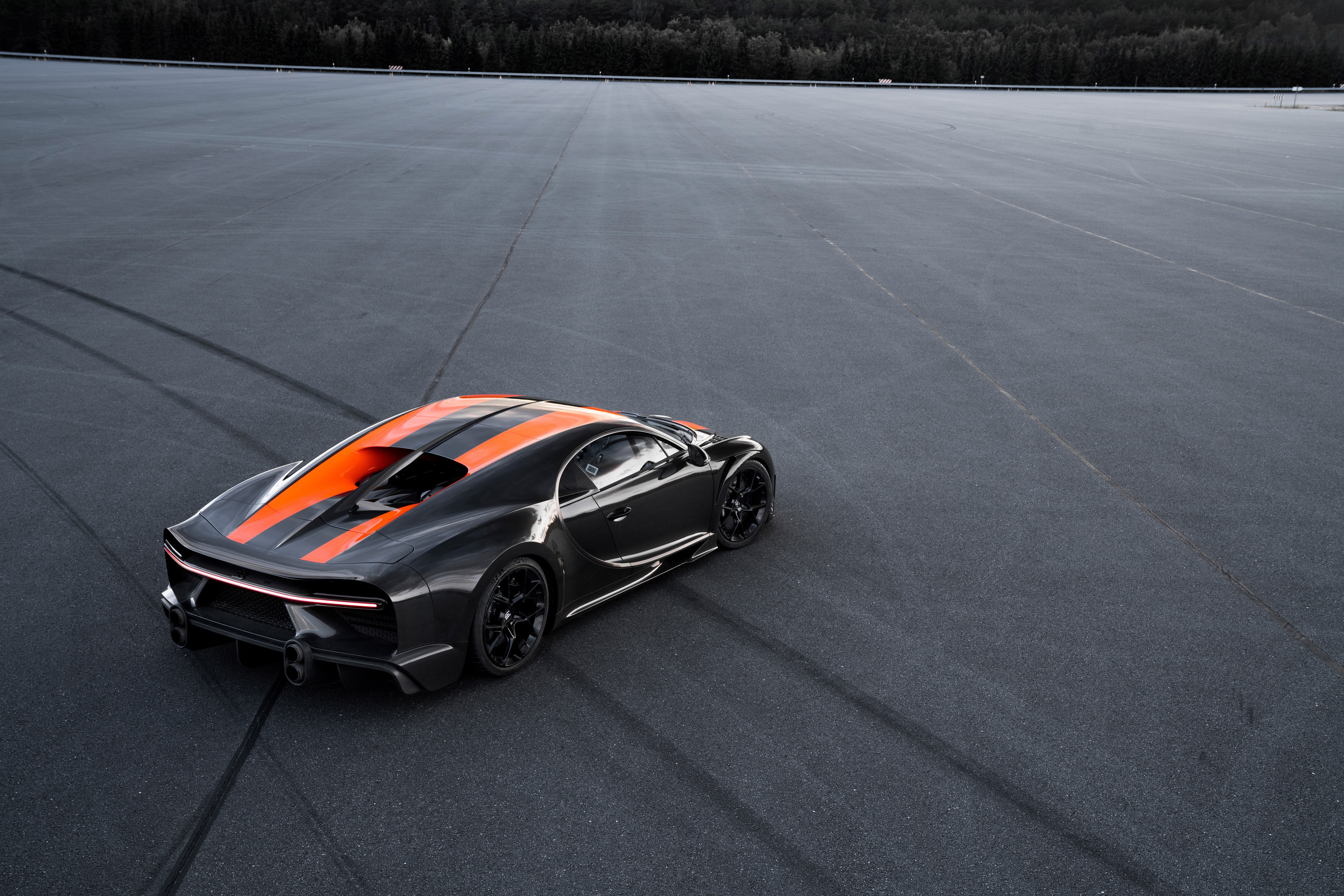Bugatti Chiron Hypercar on Asphalt HD Wallpaper