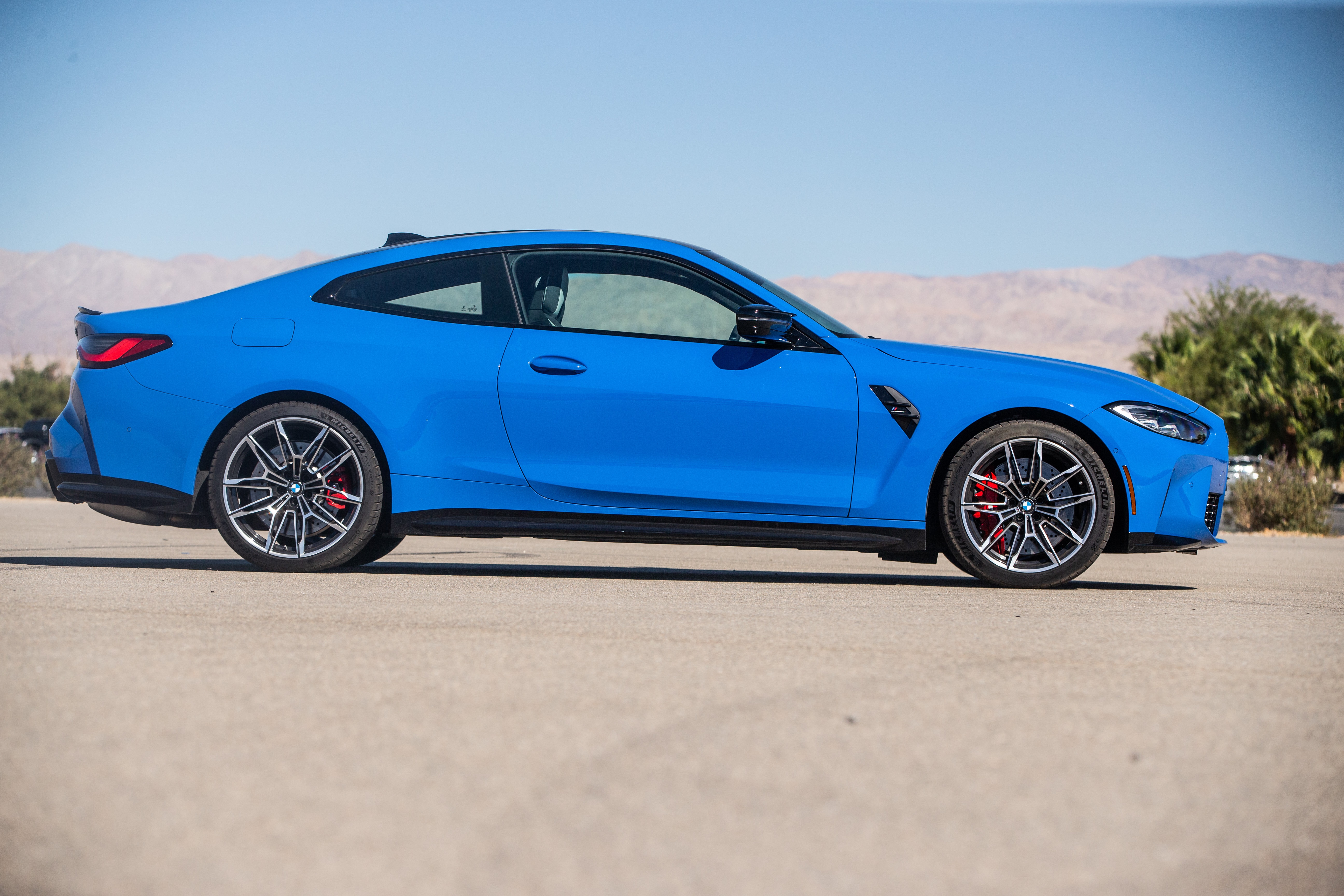 Blue BMW M4 Competition Coupe HD Wallpaper
