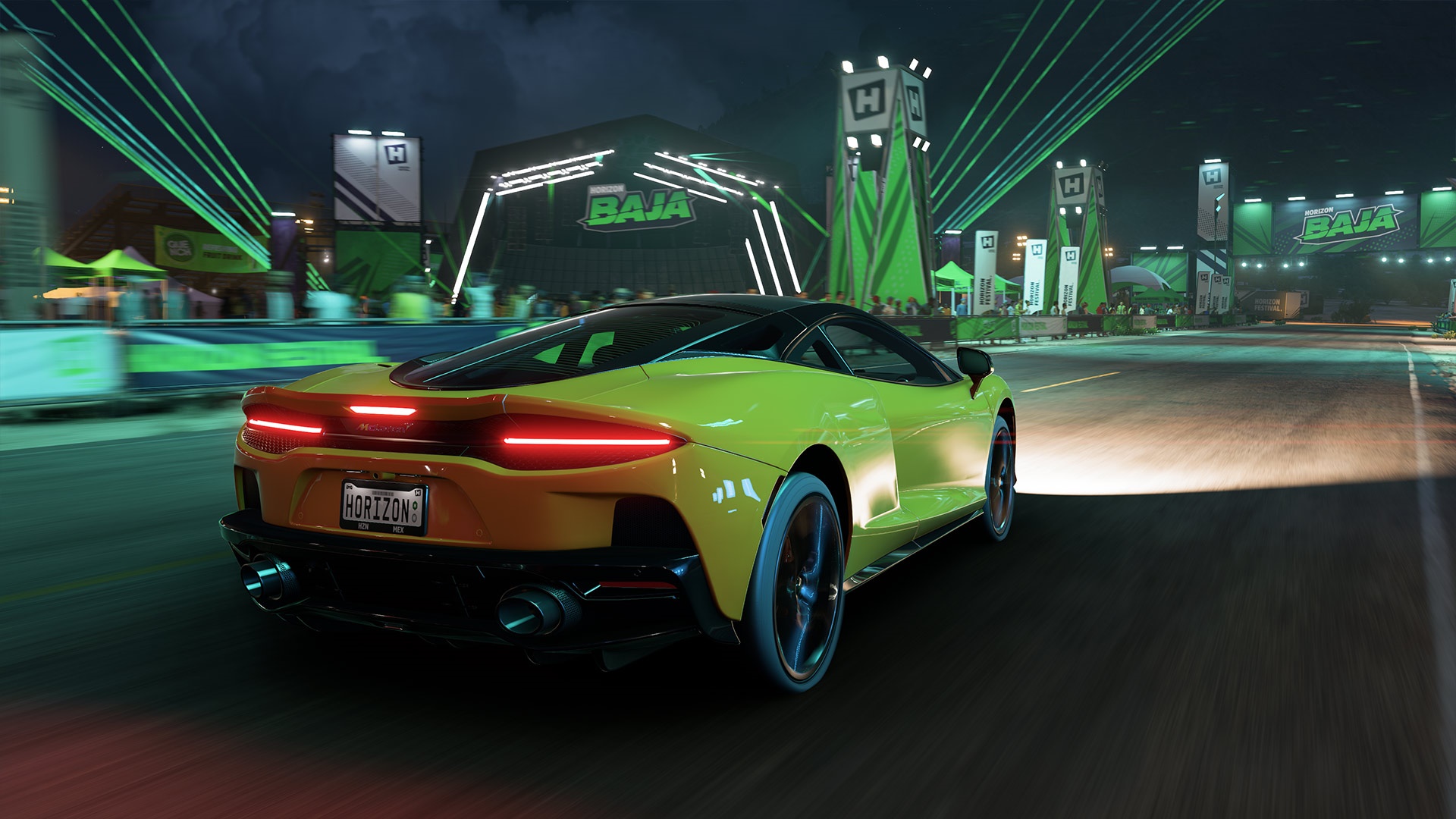 Yellow McLaren GT driving at night in Forza Horizon 5 HD Wallpaper