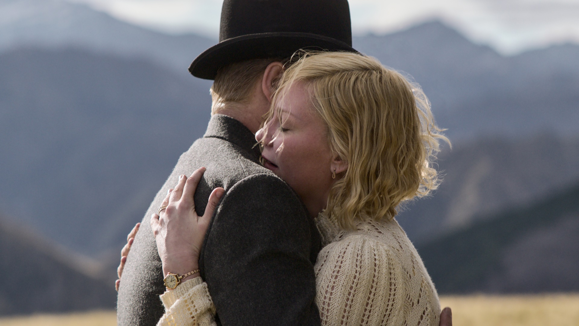 Kirsten Dunst in The Power Of The Dog HD Wallpaper