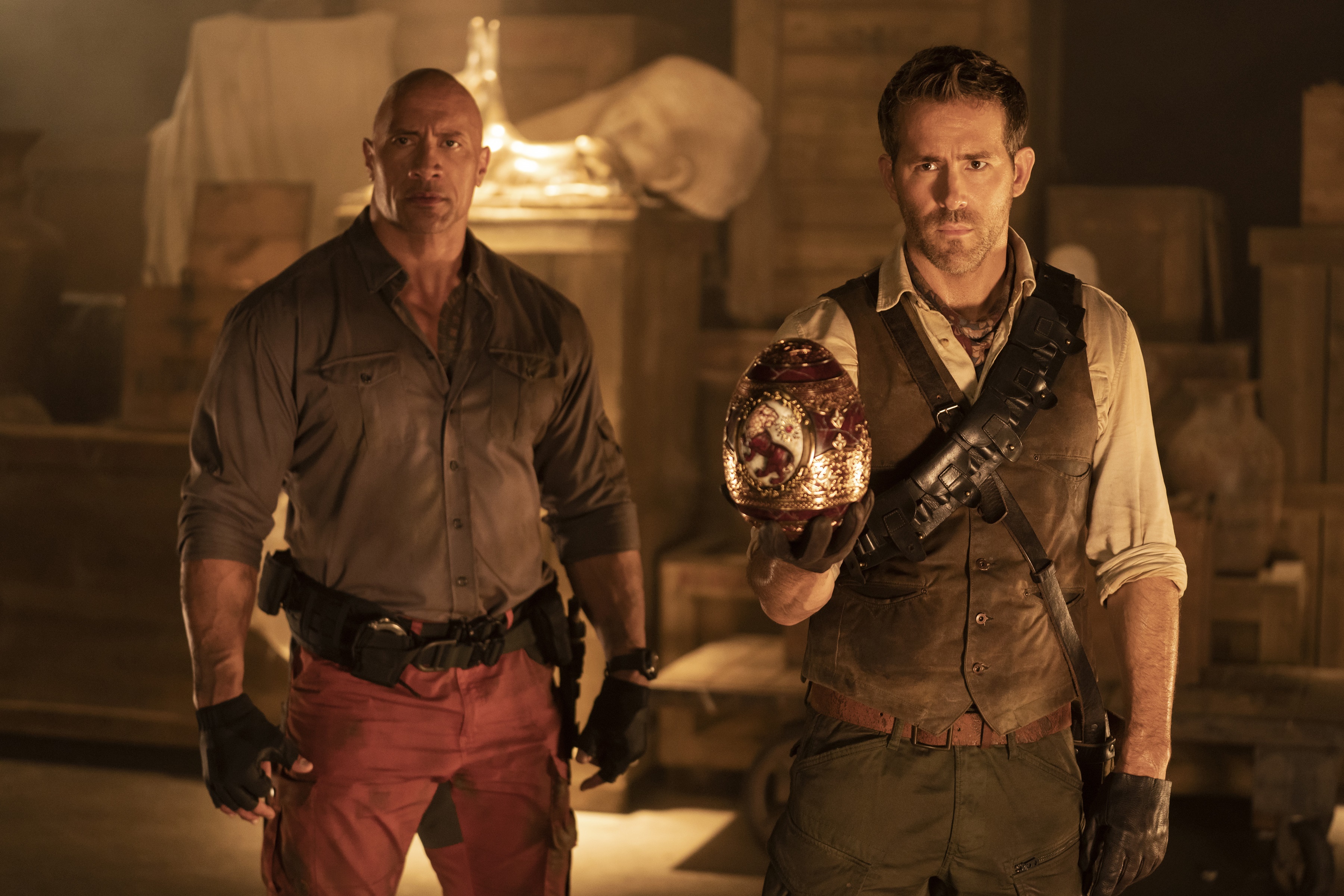 Ryan Reynolds and Dwayne Johnson in Red Notice HD Wallpaper
